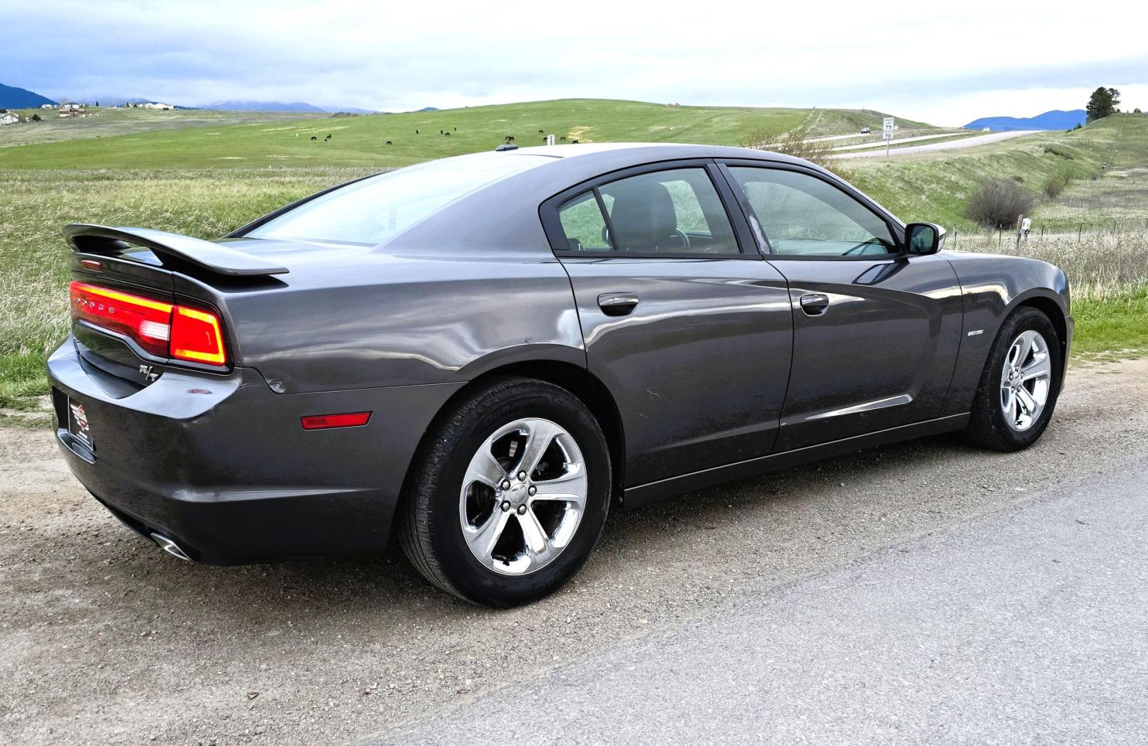 2013 Grey /Black Dodge Charger R/T (2C3CDXCT3DH) with an 5.7L V8 OHV 16V engine, 5-Speed Automatic transmission, located at 450 N Russell, Missoula, MT, 59801, (406) 543-6600, 46.874496, -114.017433 - Yup! It's Got a Hemi. Modern Muscle. Zippy 5.7 V8 Engine. Good Miles for it's age. Leather Package. Front Heated and Cooled Power Seats. Heated Rear Seats. Touch Screen. AM FM SAT. Bluetooth Audio and Phone. Power Windows and Locks. Dual Climate Control. We Finance through local Credit Unions. - Photo#6