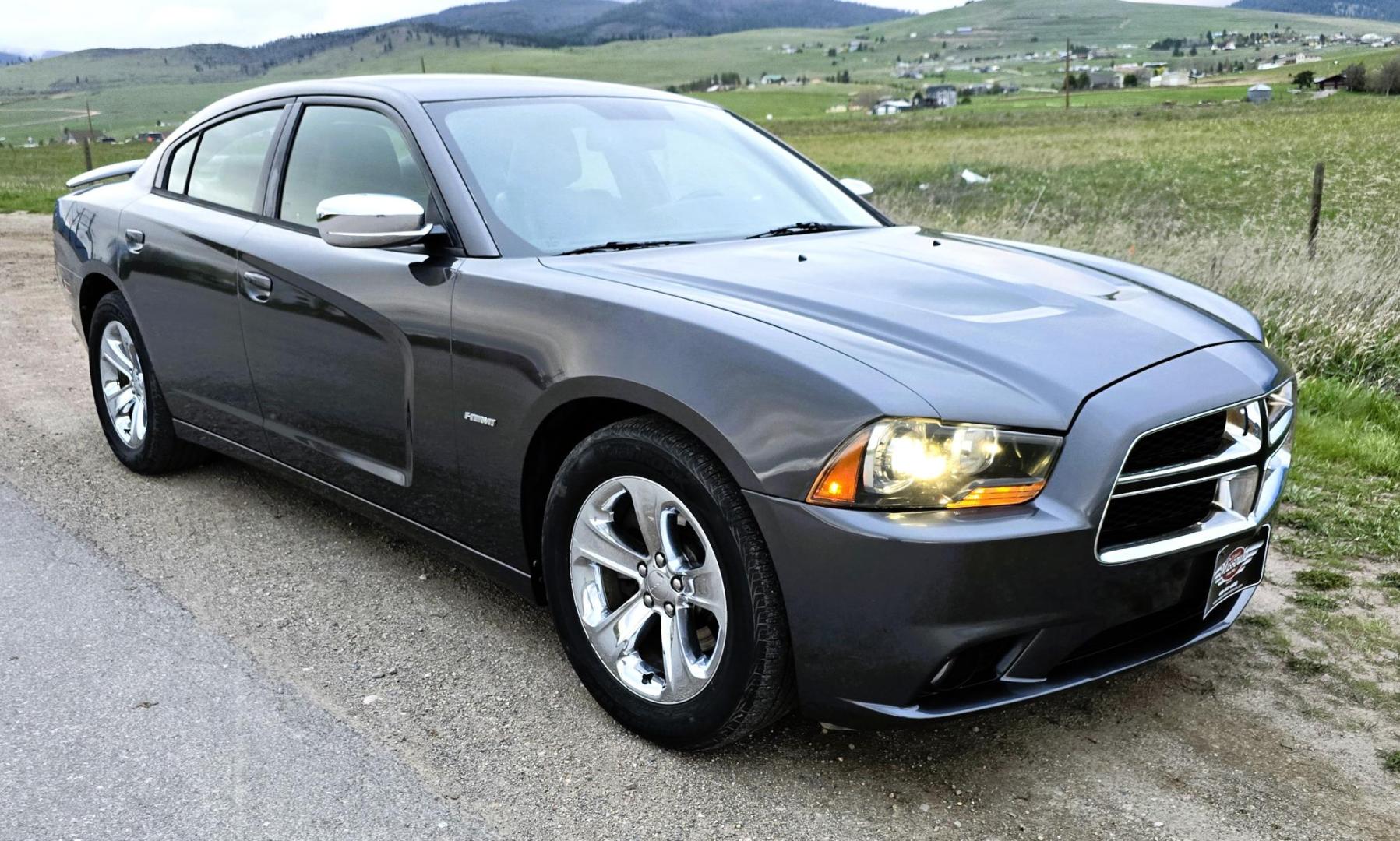 2013 Grey /Black Dodge Charger R/T (2C3CDXCT3DH) with an 5.7L V8 OHV 16V engine, 5-Speed Automatic transmission, located at 450 N Russell, Missoula, MT, 59801, (406) 543-6600, 46.874496, -114.017433 - Yup! It's Got a Hemi. Modern Muscle. Zippy 5.7 V8 Engine. Good Miles for it's age. Leather Package. Front Heated and Cooled Power Seats. Heated Rear Seats. Touch Screen. AM FM SAT. Bluetooth Audio and Phone. Power Windows and Locks. Dual Climate Control. We Finance through local Credit Unions. - Photo#8