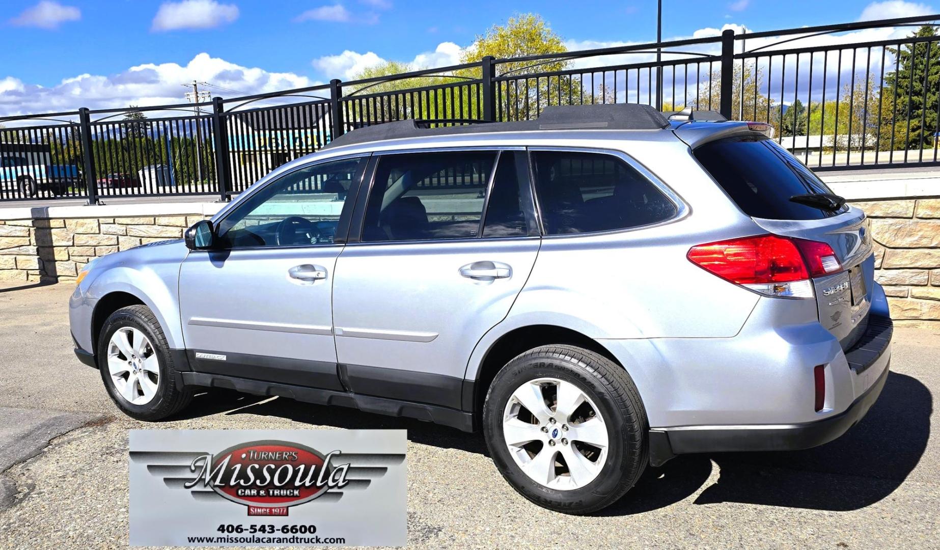 2012 Blue /Black Subaru Outback 2.5i Limited (4S4BRCKC1C3) with an 2.5L H4 DOHC 16V engine, Automatic transmission, located at 450 N Russell, Missoula, MT, 59801, (406) 543-6600, 46.874496, -114.017433 - Clean 2 Owner AWD Outback in Good Condition. We just replaced the Timing Belt, Water Pump, etc.. 2.5L H4 Engine. Automatic Transmission. Power Seats. Heated Front Seats. Power Sunroof. Air. cruise. Tilt. Power Windows and Locks. Backup Camera. AM FM CD Player. Clean Title and Carfax. We Finance - Photo#8
