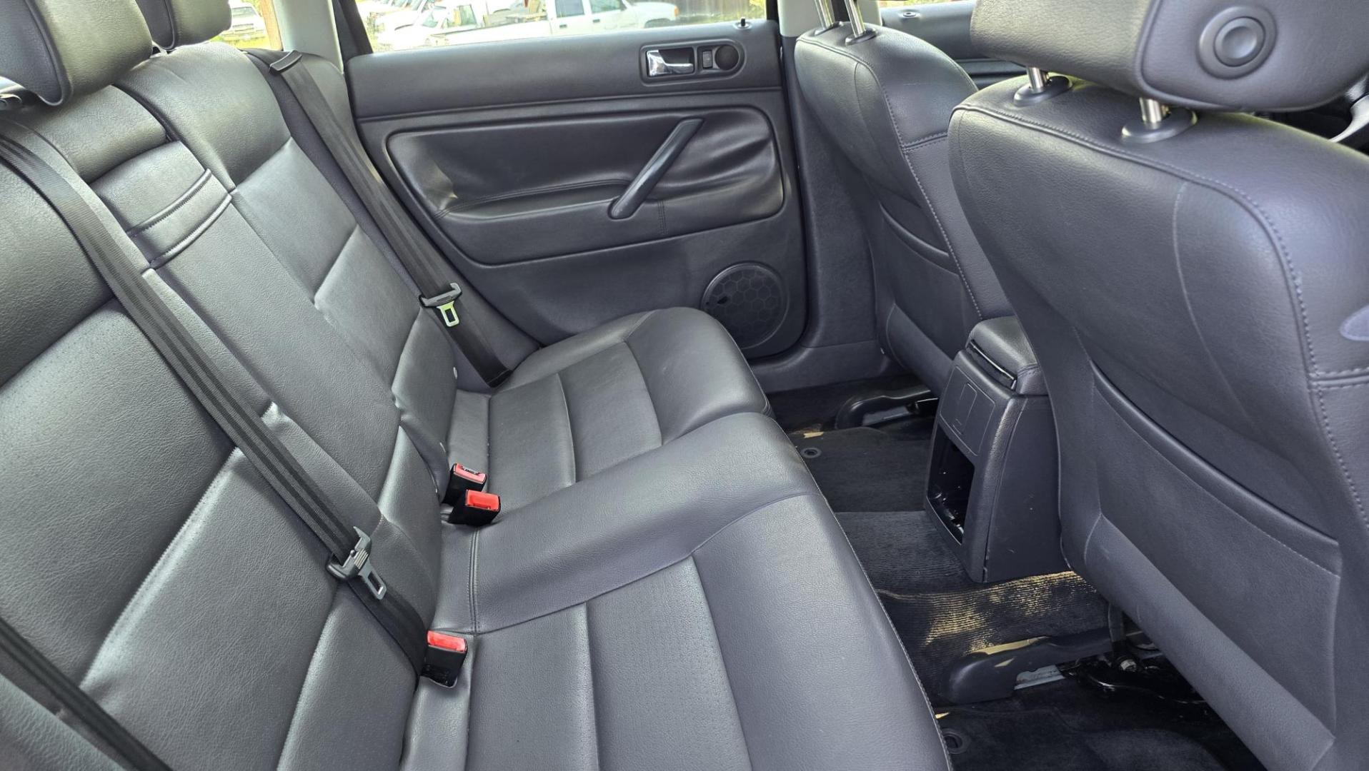 2005 Blue /Black Volkswagen Passat Wagon GLS (WVWDD63B55E) with an 1.8L L4 DOHC 20V TURBO engine, Automatic transmission, located at 450 N Russell, Missoula, MT, 59801, (406) 543-6600, 46.874496, -114.017433 - Strong Running AWD VW Wagon. 1.8L Turbo Engine. Automatic Transmission. Only 116,000 Miles. Air. Cruise. Tilt. Power Windows and Locks. Sunroof. AM FM CD Cassette Player. Heated Front Seats. Clean Title and Carfax. Because of the age, our lenders do NOT offer financing on this vehicle. - Photo#10
