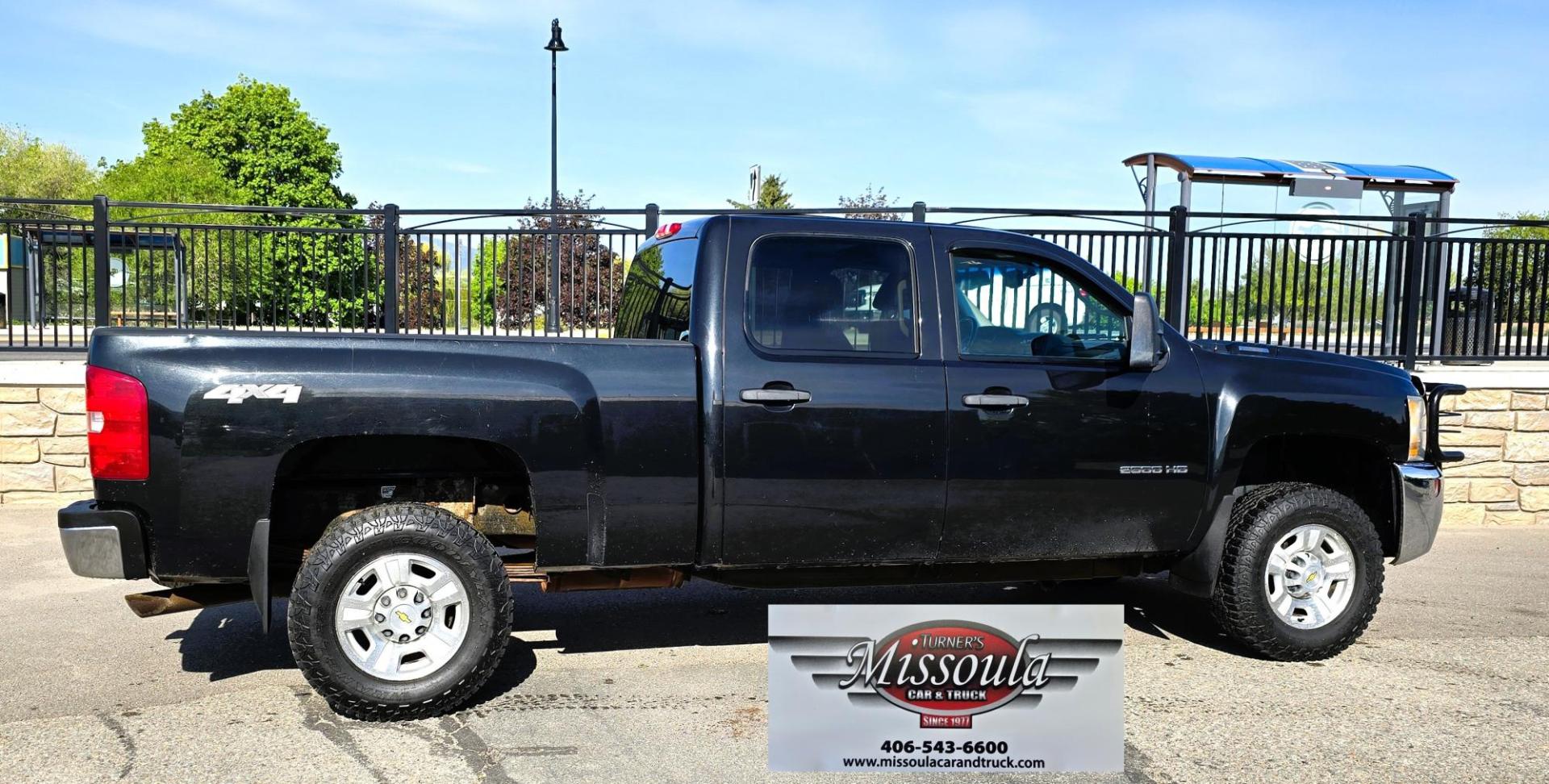 2010 Black /Black Chevrolet Silverado 2500HD LT1 Crew Cab 4WD (1GC4KXBG4AF) with an 6.0L V8 OHV 16V FFV engine, 6-Speed Automatic transmission, located at 450 N Russell, Missoula, MT, 59801, (406) 543-6600, 46.874496, -114.017433 - Nice Heavy Duty 3/4 Ton 4WD. 6.0L V8 Engine. 6 Speed Automatic Transmission. Air Conditioning. Cruise Control. Tilt Wheel. Adjustable Foot Pedals. Power Windows and Locks. Built In Electronic Trailer Brake. Set up for Towing. Gooseneck Ball. Clean Title and Carfax. We Finance through local Credi - Photo#0