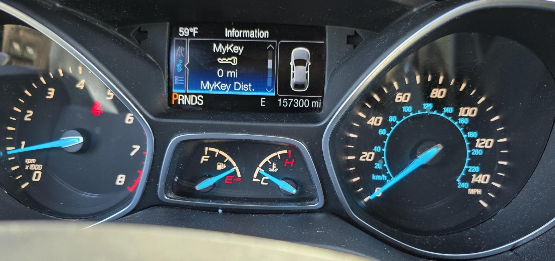 2016 White /Black Ford Escape SE AWD (1FMCU9G92GU) with an 2.0L L4 DOHC 16V engine, 6-Speed Automatic transmission, located at 450 N Russell, Missoula, MT, 59801, (406) 543-6600, 46.874496, -114.017433 - Inexpensive AWD SUV. 2.0L I4 Engine. Automatic Transmission. Air Conditioning. Cruise Control. Tilt Steering. Backup Camera. AM FM CD Player. Bluetooth Audio and Phone Connection. Tires are Excellent. We Finance through local Credit Unions. We do NOT offer In House (Buy Here Pay Here) Financing. - Photo#10