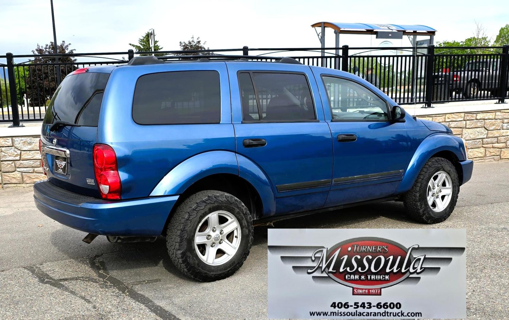 2005 Blue /Gray Dodge Durango Adventurer Model 2WD (1D4HD48D95F) with an 5.7L V8 OHV 16V engine, 5-Speed Automatic Overdrive transmission, located at 450 N Russell, Missoula, MT, 59801, (406) 543-6600, 46.874496, -114.017433 - Yup, It's got a Hemi! Roomy Rear Wheel Drive SUV with 3rd Row Seating. Air Conditioning was just serviced. Cruise Control. Power Windows and Locks. AM FM CD Player. Like New BF Goodrich Tires. Does have a small blemish on the left rear quarter panel. Clean Title and Carfax. Because of the age, ou - Photo#1