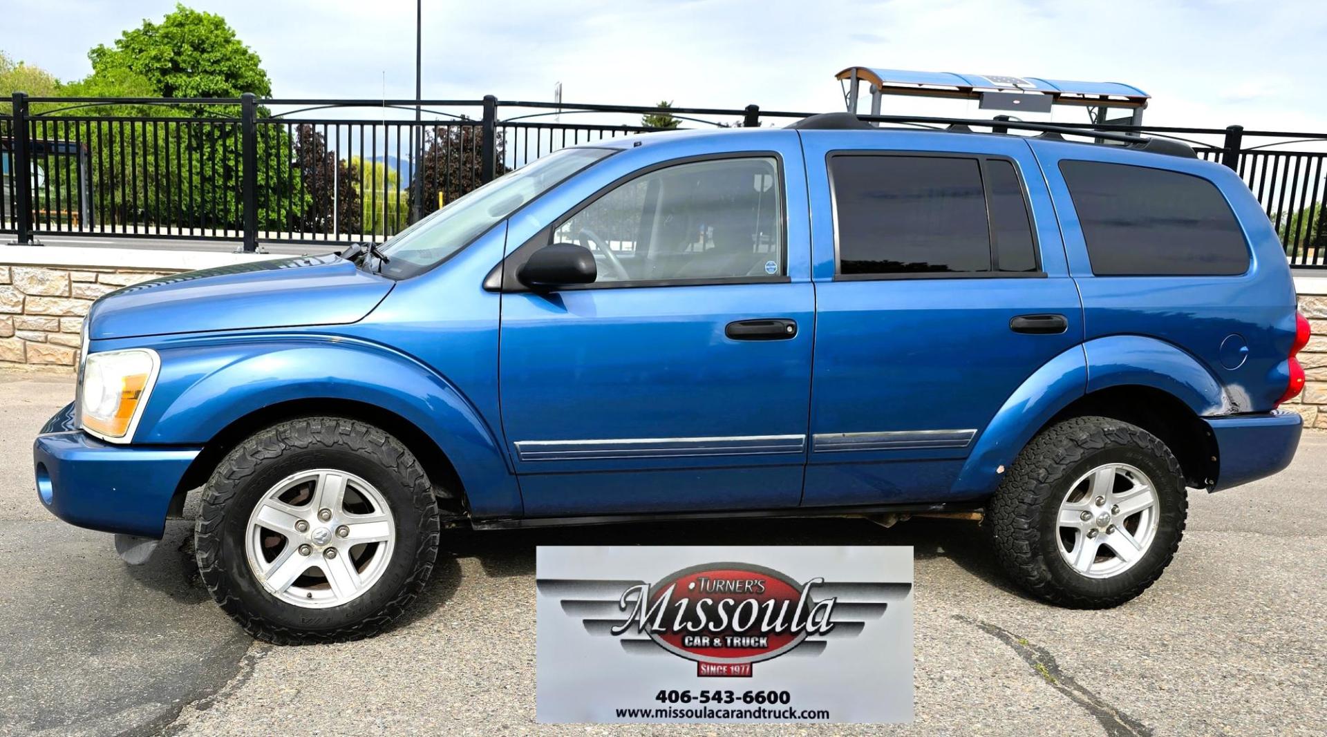 2005 Blue /Gray Dodge Durango Adventurer Model 2WD (1D4HD48D95F) with an 5.7L V8 OHV 16V engine, 5-Speed Automatic Overdrive transmission, located at 450 N Russell, Missoula, MT, 59801, (406) 543-6600, 46.874496, -114.017433 - Yup, It's got a Hemi! Roomy Rear Wheel Drive SUV with 3rd Row Seating. Air Conditioning was just serviced. Cruise Control. Power Windows and Locks. AM FM CD Player. Like New BF Goodrich Tires. Does have a small blemish on the left rear quarter panel. Clean Title and Carfax. Because of the age, ou - Photo#5