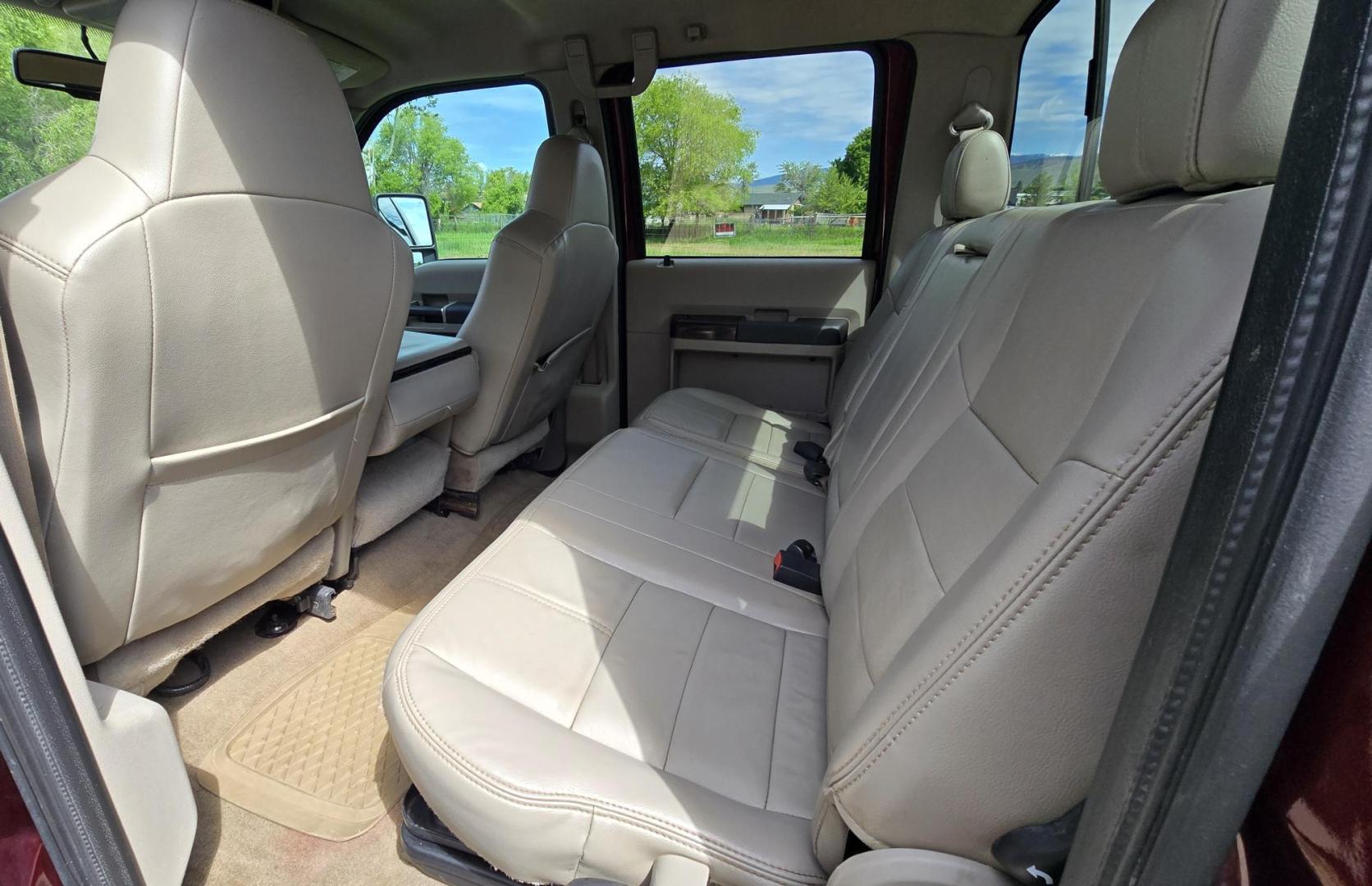 2008 Maroon /White Ford F-350 SD Lariat 4WD (1FTWW31R98E) with an 6.4L V8 OHV 32V TURBO DIESEL engine, Automatic transmission, located at 450 N Russell, Missoula, MT, 59801, (406) 543-6600, 46.874496, -114.017433 - Another Beastly 4WD Truck at Missoula Car and Truck. One Ton Crew Cab. 6.4L Power Stroke Diesel Engine. Automatic Transmission. Power Heated Front Seats. Adjustable Foot Pedals. Power Windows and Locks. Power Rear Window. Running Boards. Goose Neck Ball. Power Extending Side Mirrors. Max Towing Cap - Photo#10