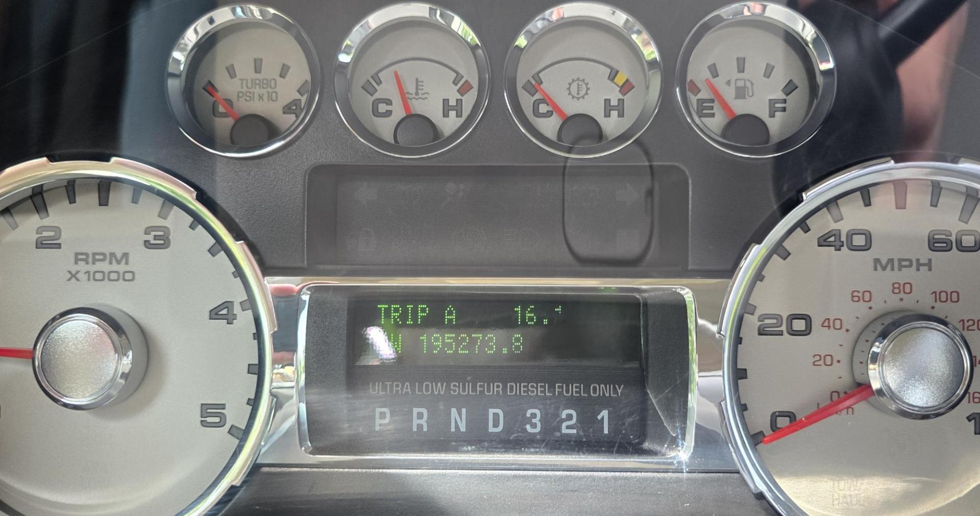 2008 Maroon /White Ford F-350 SD Lariat 4WD (1FTWW31R98E) with an 6.4L V8 OHV 32V TURBO DIESEL engine, Automatic transmission, located at 450 N Russell, Missoula, MT, 59801, (406) 543-6600, 46.874496, -114.017433 - Another Beastly 4WD Truck at Missoula Car and Truck. One Ton Crew Cab. 6.4L Power Stroke Diesel Engine. Automatic Transmission. Power Heated Front Seats. Adjustable Foot Pedals. Power Windows and Locks. Power Rear Window. Running Boards. Goose Neck Ball. Power Extending Side Mirrors. Max Towing Cap - Photo#13