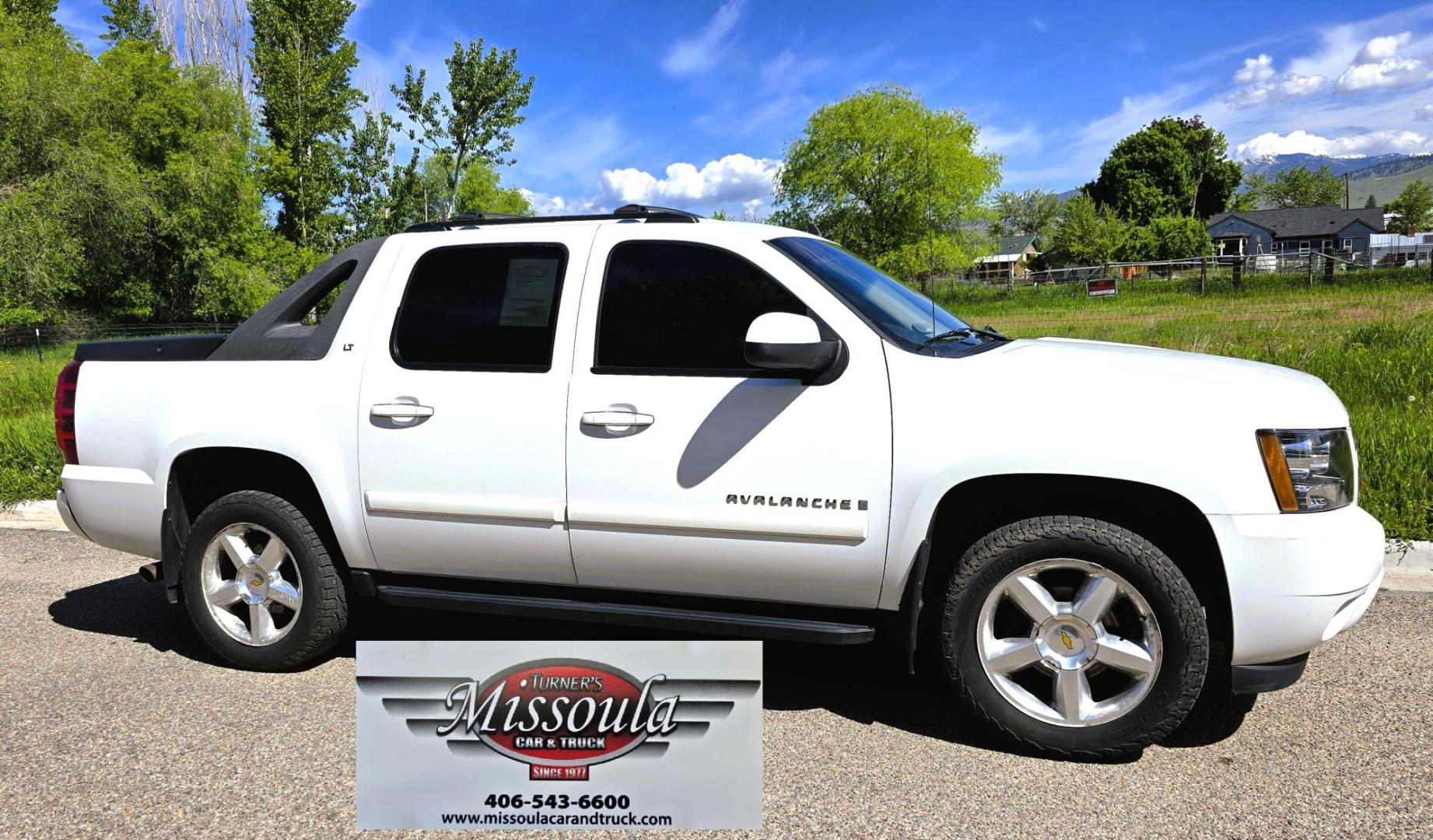 2008 White /Gray Chevrolet Avalanche LT 4WD (3GNFK12398G) with an 5.3L V8 OHV 16V FFV engine, 4-Speed Automatic Overdrive transmission, located at 450 N Russell, Missoula, MT, 59801, (406) 543-6600, 46.874496, -114.017433 - Highly Desirable 4WD Chevy Avalanche. 5.3L V8 Engine. Automatic Transmission. Power Seats. Air. Cruise. Tilt. Power Windows and Locks. AM FM CD Player. Adustable Pedals. Set up for Towing. We Finance through local Credit Unions. We do NOT offer In House (Buy Here Pay Here) Financing. - Photo#0