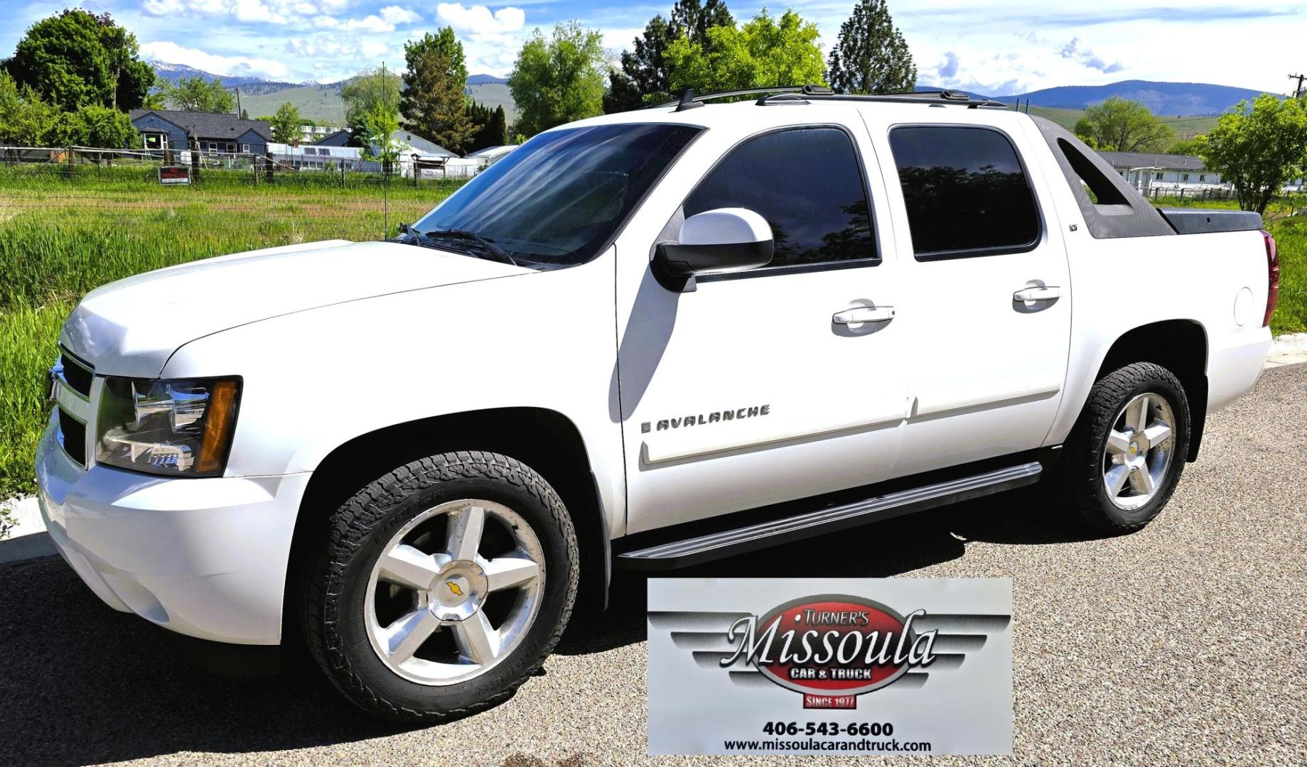 2008 White /Gray Chevrolet Avalanche LT 4WD (3GNFK12398G) with an 5.3L V8 OHV 16V FFV engine, 4-Speed Automatic Overdrive transmission, located at 450 N Russell, Missoula, MT, 59801, (406) 543-6600, 46.874496, -114.017433 - Highly Desirable 4WD Chevy Avalanche. 5.3L V8 Engine. Automatic Transmission. Power Seats. Air. Cruise. Tilt. Power Windows and Locks. AM FM CD Player. Adustable Pedals. Set up for Towing. We Finance through local Credit Unions. We do NOT offer In House (Buy Here Pay Here) Financing. - Photo#3