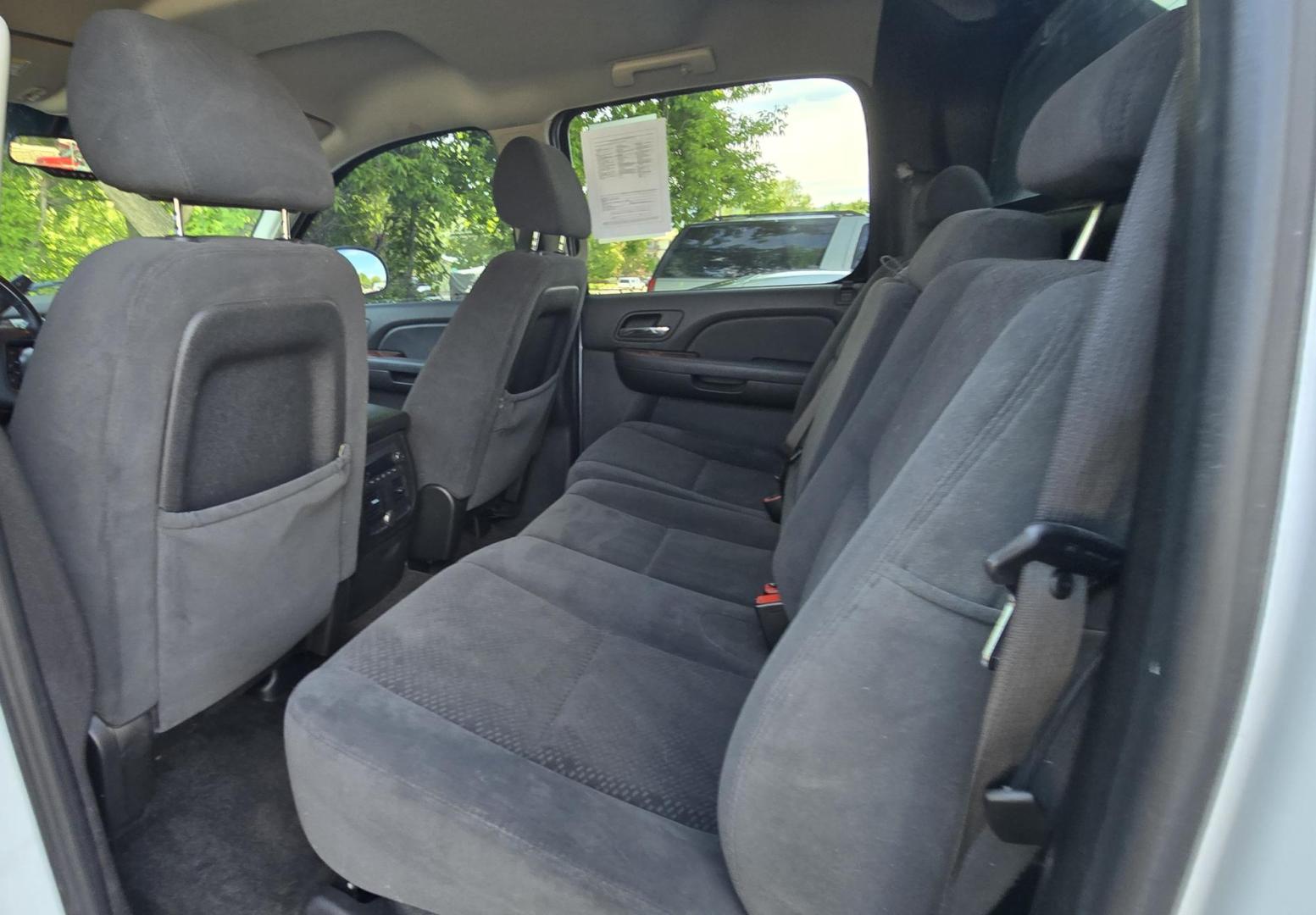 2008 White /Gray Chevrolet Avalanche LT 4WD (3GNFK12398G) with an 5.3L V8 OHV 16V FFV engine, 4-Speed Automatic Overdrive transmission, located at 450 N Russell, Missoula, MT, 59801, (406) 543-6600, 46.874496, -114.017433 - Highly Desirable 4WD Chevy Avalanche. 5.3L V8 Engine. Automatic Transmission. Power Seats. Air. Cruise. Tilt. Power Windows and Locks. AM FM CD Player. Adustable Pedals. Set up for Towing. We Finance through local Credit Unions. We do NOT offer In House (Buy Here Pay Here) Financing. - Photo#13
