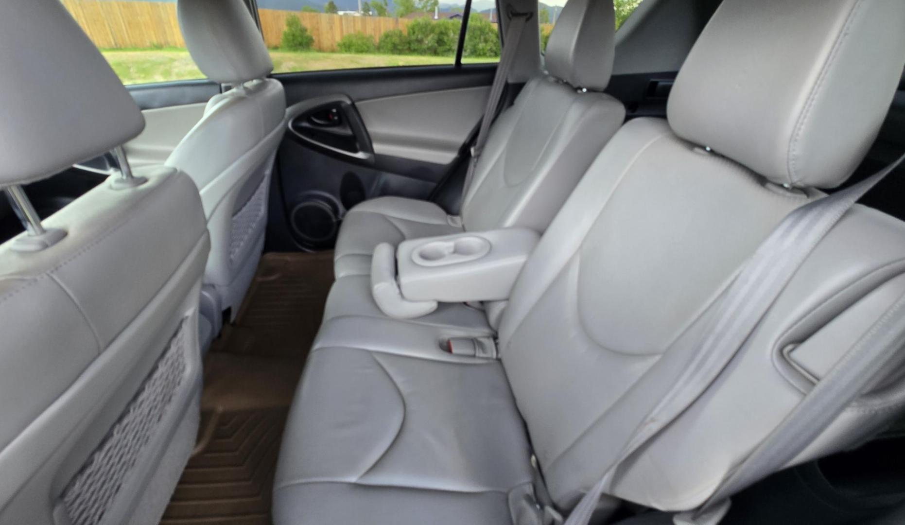 2012 Silver /Gray Toyota RAV4 Limited V6 4WD (2T3DK4DV5CW) with an 3.5L V6 DOHC 24V engine, 5-Speed Automatic transmission, located at 450 N Russell, Missoula, MT, 59801, (406) 543-6600, 46.874496, -114.017433 - Clean 2 Owner AWD Toyota SUV. Reliable 3.5L V6 Engine. Good Miles for a 2012, averaging less the 10K Miles a year. Heated Front Seats. Power Drivers Seat. Air. Cruise. Tilt. Backup Camera. AM FM CD Player. Bluetooth. Power Sunroof. Power Windows and Locks. We Finance through local Credit Unions. - Photo#12