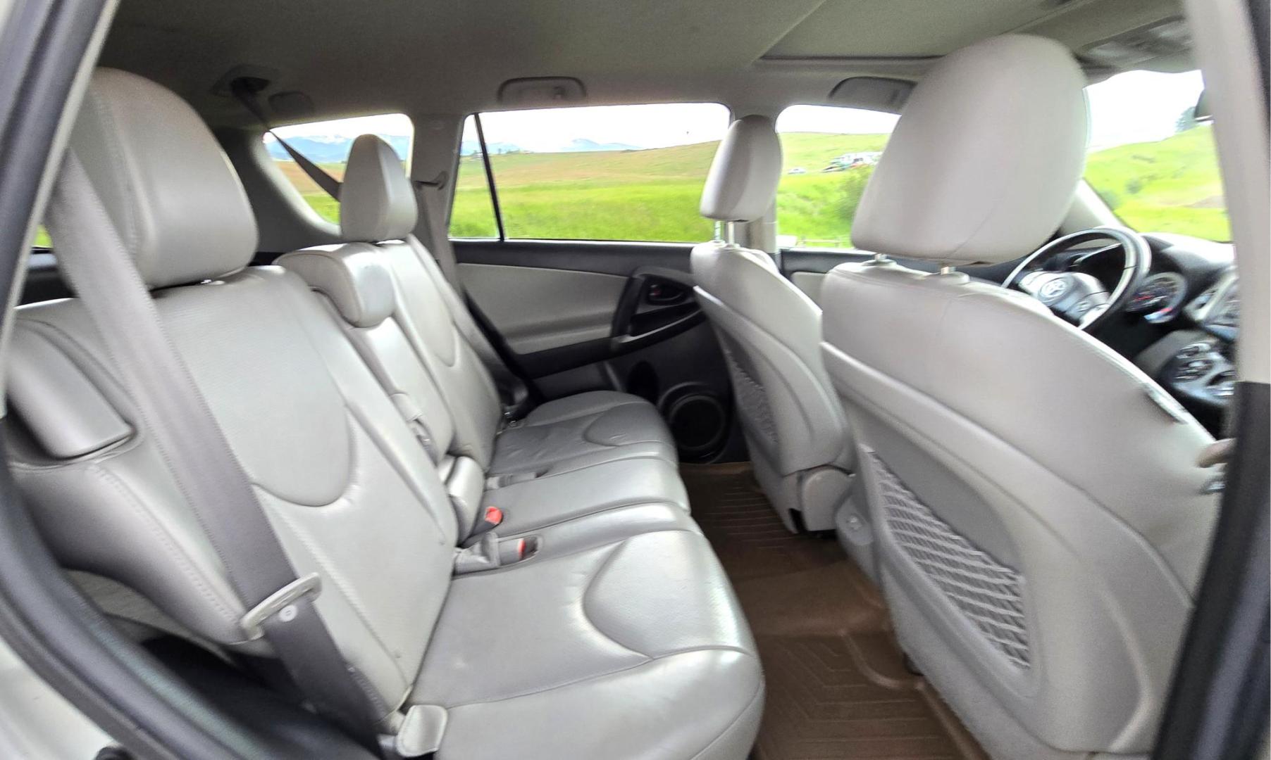 2012 Silver /Gray Toyota RAV4 Limited V6 4WD (2T3DK4DV5CW) with an 3.5L V6 DOHC 24V engine, 5-Speed Automatic transmission, located at 450 N Russell, Missoula, MT, 59801, (406) 543-6600, 46.874496, -114.017433 - Clean 2 Owner AWD Toyota SUV. Reliable 3.5L V6 Engine. Good Miles for a 2012, averaging less the 10K Miles a year. Heated Front Seats. Power Drivers Seat. Air. Cruise. Tilt. Backup Camera. AM FM CD Player. Bluetooth. Power Sunroof. Power Windows and Locks. We Finance through local Credit Unions. - Photo#10