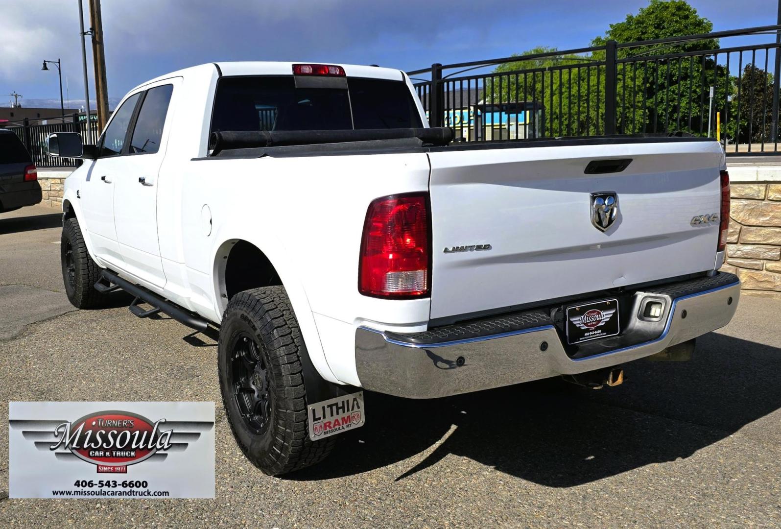 2012 White /Black Dodge Ram 3500 Laramie Longhorn Edition Mega Cab 4WD (3C63D3NL9CG) with an 6.7L L6 OHV 24V TURBO DIESEL engine, 6-Speed Automatic transmission, located at 450 N Russell, Missoula, MT, 59801, (406) 543-6600, 46.874496, -114.017433 - Another Beast of a Truck with Many Upgrades. 6.7L Cummins Diesel Engine. 6 Speed Automatic Transmission. 4WD. Front and Rear Heated Seats. Power Memory Front Seats, Cooled Front Seats. Heated Steering Wheel. AM FM CD Player. Bluetooth Audio and Phones. Front and Rear Climate Control. Backup Camera. - Photo#4