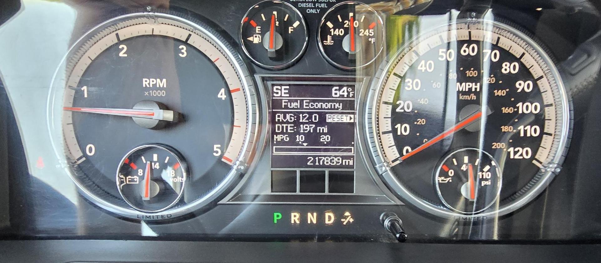 2012 White /Black Dodge Ram 3500 Laramie Longhorn Edition Mega Cab 4WD (3C63D3NL9CG) with an 6.7L L6 OHV 24V TURBO DIESEL engine, 6-Speed Automatic transmission, located at 450 N Russell, Missoula, MT, 59801, (406) 543-6600, 46.874496, -114.017433 - Another Beast of a Truck with Many Upgrades. 6.7L Cummins Diesel Engine. 6 Speed Automatic Transmission. 4WD. Front and Rear Heated Seats. Power Memory Front Seats, Cooled Front Seats. Heated Steering Wheel. AM FM CD Player. Bluetooth Audio and Phones. Front and Rear Climate Control. Backup Camera. - Photo#8