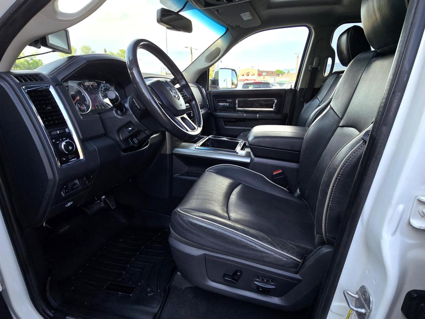 2012 White /Black Dodge Ram 3500 Laramie Longhorn Edition Mega Cab 4WD (3C63D3NL9CG) with an 6.7L L6 OHV 24V TURBO DIESEL engine, 6-Speed Automatic transmission, located at 450 N Russell, Missoula, MT, 59801, (406) 543-6600, 46.874496, -114.017433 - Another Beast of a Truck with Many Upgrades. 6.7L Cummins Diesel Engine. 6 Speed Automatic Transmission. 4WD. Front and Rear Heated Seats. Power Memory Front Seats, Cooled Front Seats. Heated Steering Wheel. AM FM CD Player. Bluetooth Audio and Phones. Front and Rear Climate Control. Backup Camera. - Photo#11