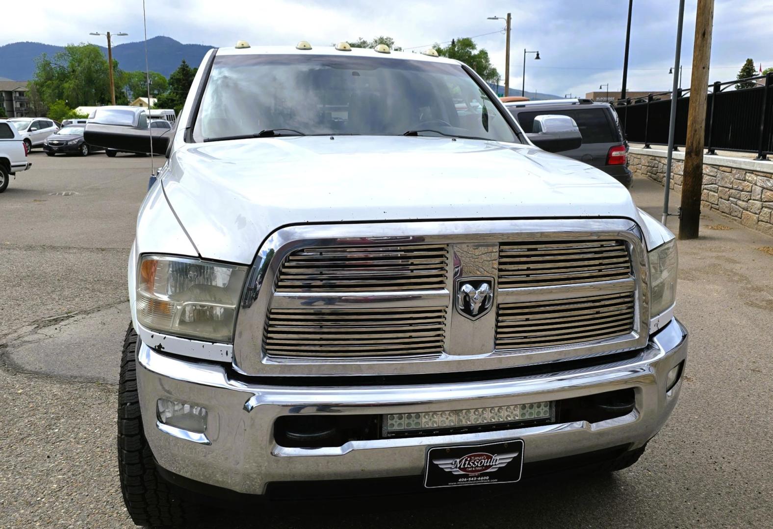 2012 White /Black Dodge Ram 3500 Laramie Longhorn Edition Mega Cab 4WD (3C63D3NL9CG) with an 6.7L L6 OHV 24V TURBO DIESEL engine, 6-Speed Automatic transmission, located at 450 N Russell, Missoula, MT, 59801, (406) 543-6600, 46.874496, -114.017433 - Another Beast of a Truck with Many Upgrades. 6.7L Cummins Diesel Engine. 6 Speed Automatic Transmission. 4WD. Front and Rear Heated Seats. Power Memory Front Seats, Cooled Front Seats. Heated Steering Wheel. AM FM CD Player. Bluetooth Audio and Phones. Front and Rear Climate Control. Backup Camera. - Photo#21