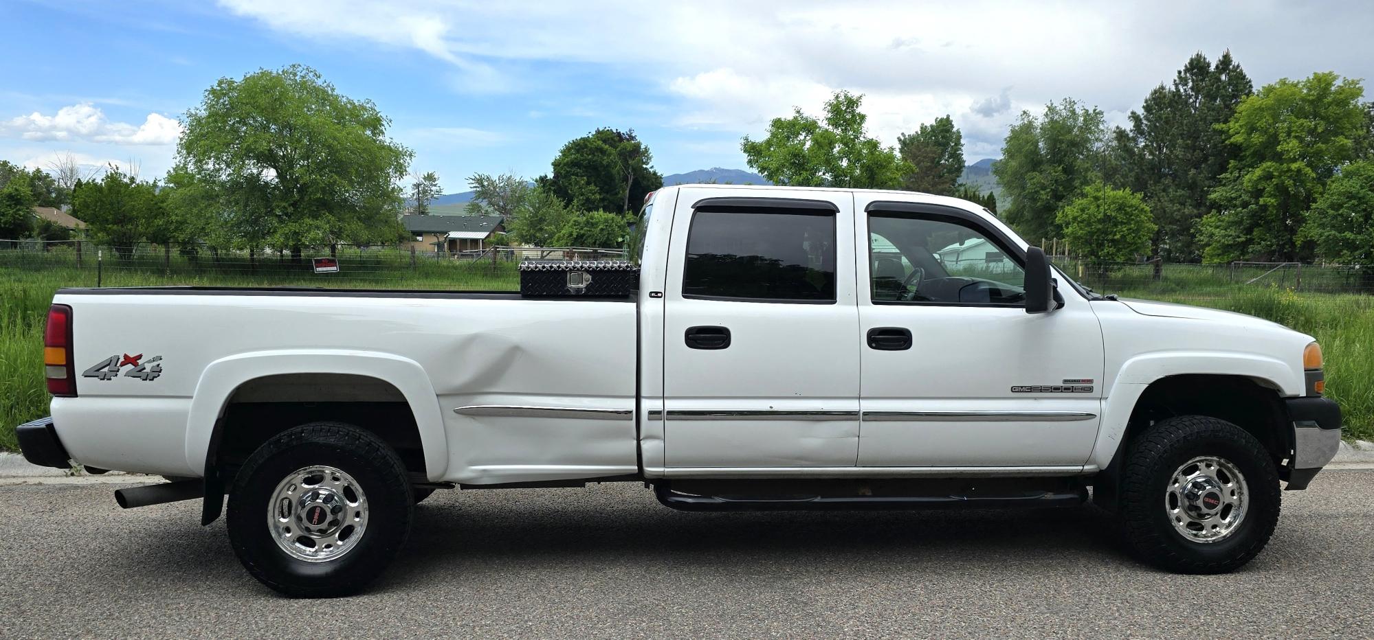 photo of 2002 GMC Sierra 2500HD Duramax 4WD