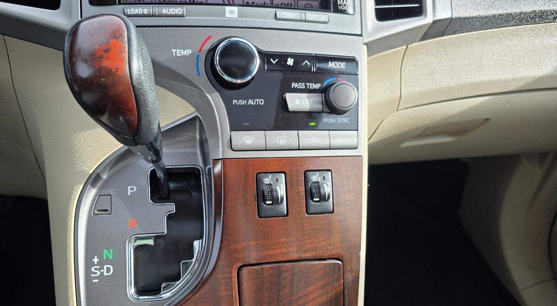 2011 Brown /White Toyota Venza AWD V6 (4T3BK3BB5BU) with an 3.5L V6 DOHC 24V engine, 6-Speed Automatic transmission, located at 450 N Russell, Missoula, MT, 59801, (406) 543-6600, 46.874496, -114.017433 - Beautiful Brown AWD Toyota SUV. Reliable 3.5L V6 Engine. 6 Speed Automatic Transmission. Nice Leather Interior. Heated Front Seats. Panoramic Sun Roof. Multi-Zone Climate Control. Air Conditioning. Cruise Control Tilt Wheel. Power Windows and Locks. AM FM SAT CD Player. Navigation. Bluetooth Audio - Photo#18