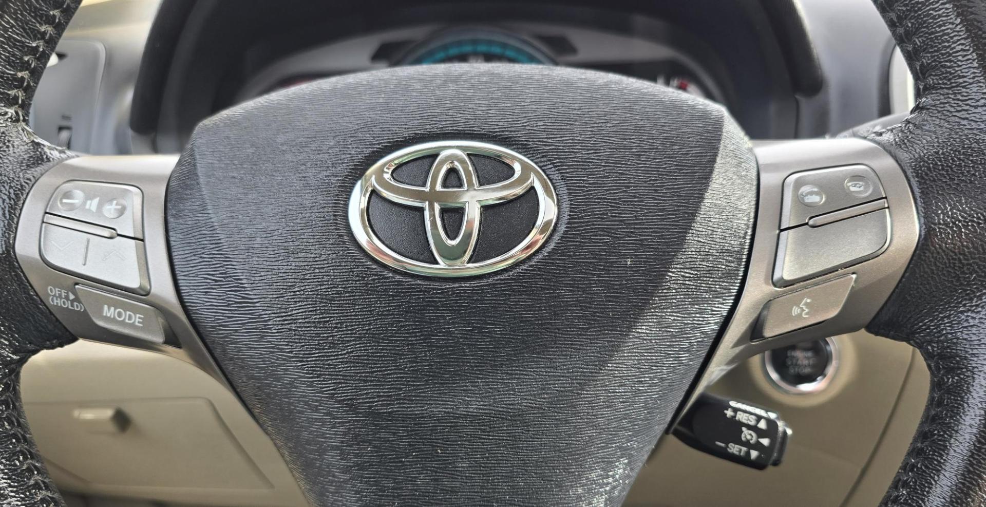 2011 Brown /White Toyota Venza AWD V6 (4T3BK3BB5BU) with an 3.5L V6 DOHC 24V engine, 6-Speed Automatic transmission, located at 450 N Russell, Missoula, MT, 59801, (406) 543-6600, 46.874496, -114.017433 - Beautiful Brown AWD Toyota SUV. Reliable 3.5L V6 Engine. 6 Speed Automatic Transmission. Nice Leather Interior. Heated Front Seats. Panoramic Sun Roof. Multi-Zone Climate Control. Air Conditioning. Cruise Control Tilt Wheel. Power Windows and Locks. AM FM SAT CD Player. Navigation. Bluetooth Audio - Photo#20