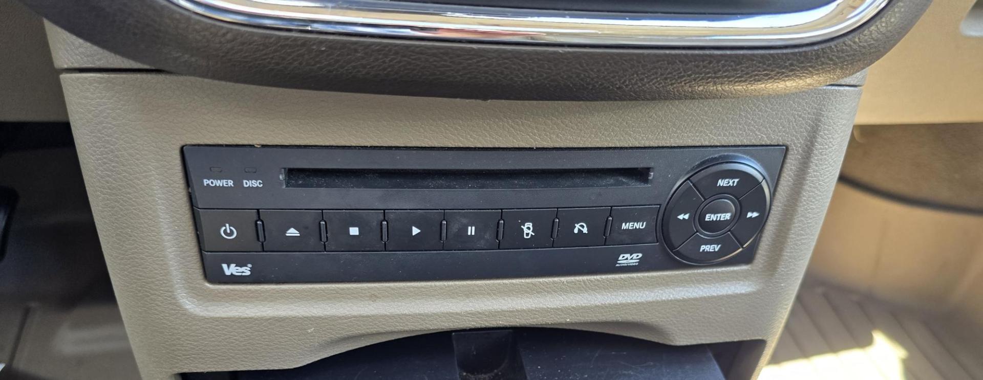 2013 Blue /Tan Chrysler Town & Country Limited (2C4RC1GG7DR) with an 3.6L V6 DOHC 24V engine, 6-Speed Automatic transmission, located at 450 N Russell, Missoula, MT, 59801, (406) 543-6600, 46.874496, -114.017433 - 2013 Town and Country FWD Mini-Van. These are getting hard to come by. This particular one has many features. 3.6L V6 Engine. 3rd Row Seating. Heated Front and Middle Seats. Heated Steering Wheel. DVD Entertainment System for the 2nd and 3rd Rows. Navigation. Bluetooth. AM FM SAT CD Player. Power Sl- Photo#21