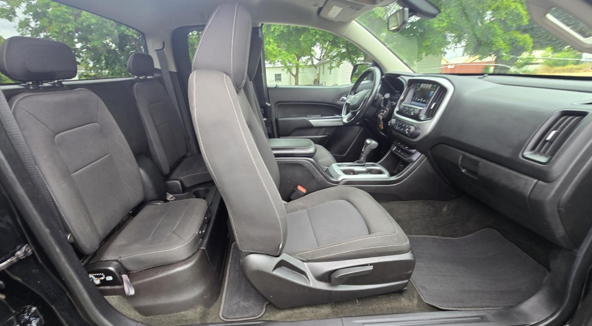 2017 Black /Black Chevrolet Colorado LT Ext. Cab 2WD (1GCHSCEAXH1) with an 2.5L L4 DOHC 16V GAS engine, 6A transmission, located at 450 N Russell, Missoula, MT, 59801, (406) 543-6600, 46.874496, -114.017433 - Score a Touchdown on this great Deal! One Owner 2017 Colorado LT 2WD Pickup. Economical 2.5L I4 Engine. Automatic Transmission. Air Conditioning. Tilt Steering. Cruise Control. Power Windows and Locks. Backup Camera. Touchscreen AM FM SAT with Bluetooth Audio and Phone Connection. Clean Title and Ca- Photo#12