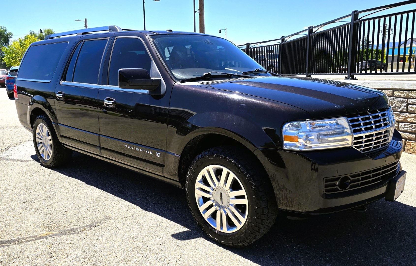 2013 Brown /Brown Lincoln Navigator L L 4WD (5LMJJ3J58DE) with an 5.4L V8 SOHC 24V engine, 6-Speed Automatic transmission, located at 450 N Russell, Missoula, MT, 59801, (406) 543-6600, 46.874496, -114.017433 - Gorgeous Metallic Kodiak Brown 4WD SUV with a 5.4L V8 Engine. Seats Eight People with room to spare. Nice Brown Leather Interior. Heated and Cooled Front Power Seats. Heated Middle Seats. Moon Roof. Navigation. 6 CD Changer. Touch Screen Stereo. Adjustable Foot Pedals. Front and Rear Climate Control- Photo#9