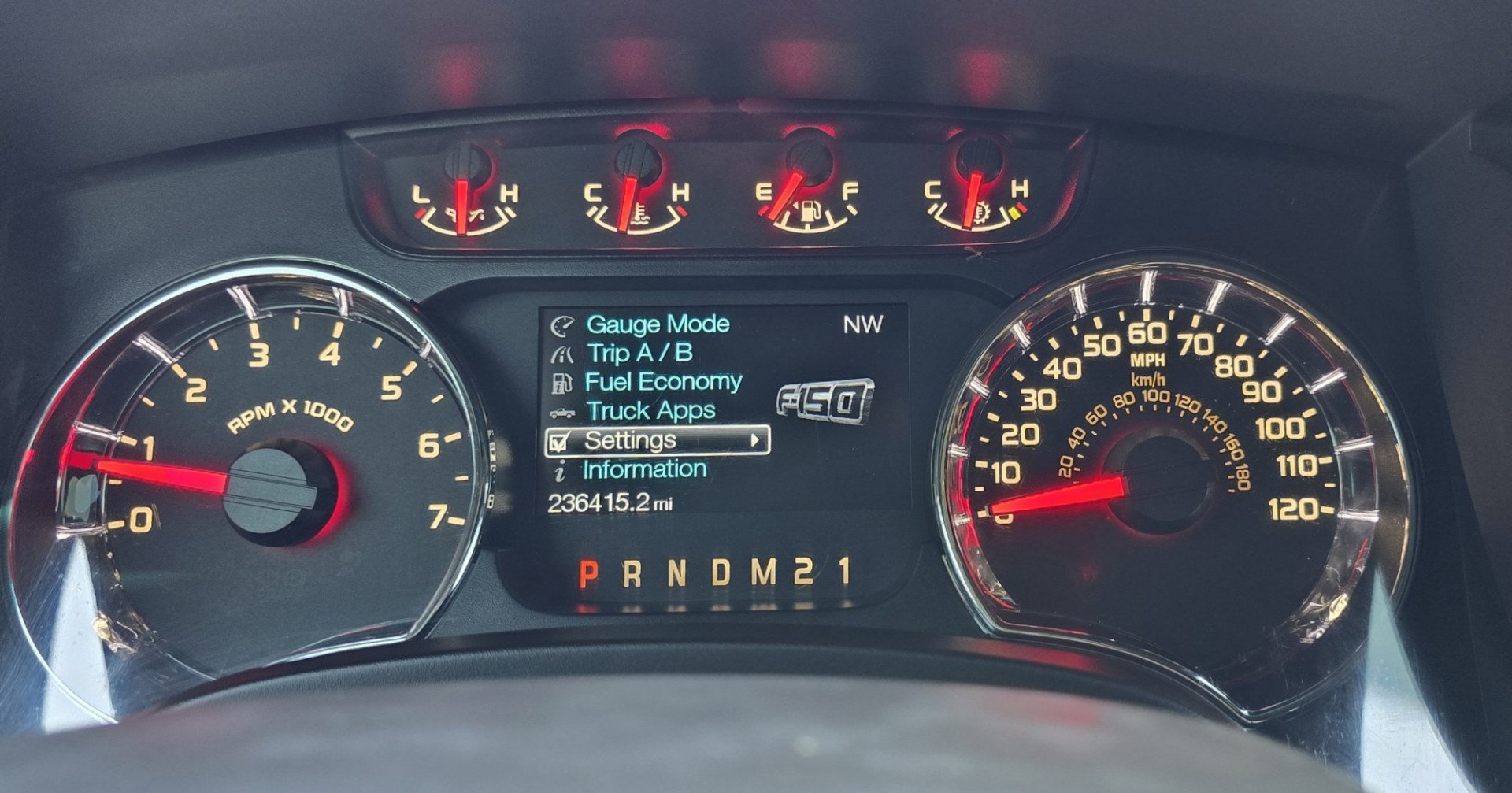 2014 Blue /Gray Ford F-150 FX4 SuperCrew 5.5-ft. Bed 4WD (1FTFW1ETXEF) with an 3.5L V6 TURBO engine, 6A transmission, located at 450 N Russell, Missoula, MT, 59801, (406) 543-6600, 46.874496, -114.017433- Photo#10