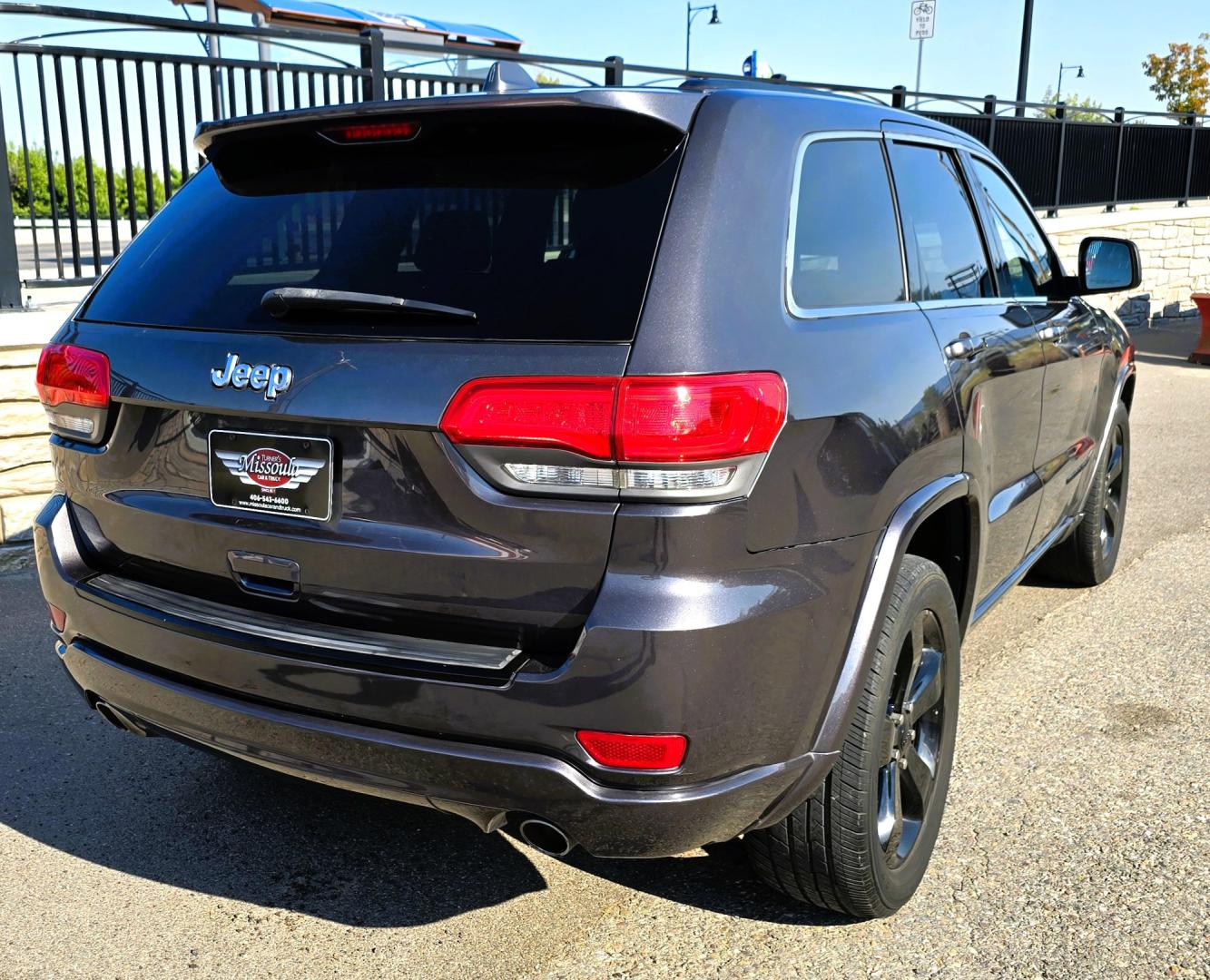 2014 Grey /Black Jeep Grand Cherokee Laredo 4WD (1C4RJFAG3EC) with an 3.6L V6 DOHC 24V engine, 5-Speed Automatic transmission, located at 450 N Russell, Missoula, MT, 59801, (406) 543-6600, 46.874496, -114.017433 - Stylish Jeep Grand Cherokee Altitude AWD. Reliable 3.6L V6 Engine. Heated Front Seats. Heated Steering Wheel. Power Sunroof. Power Windows and Locks. AM FM XM. Bluetooth Audio and Phone Connection. Toyo Tires. Power Liftgate. Very Comfortable to drive. We Finance through local Credit Unions. W- Photo#9