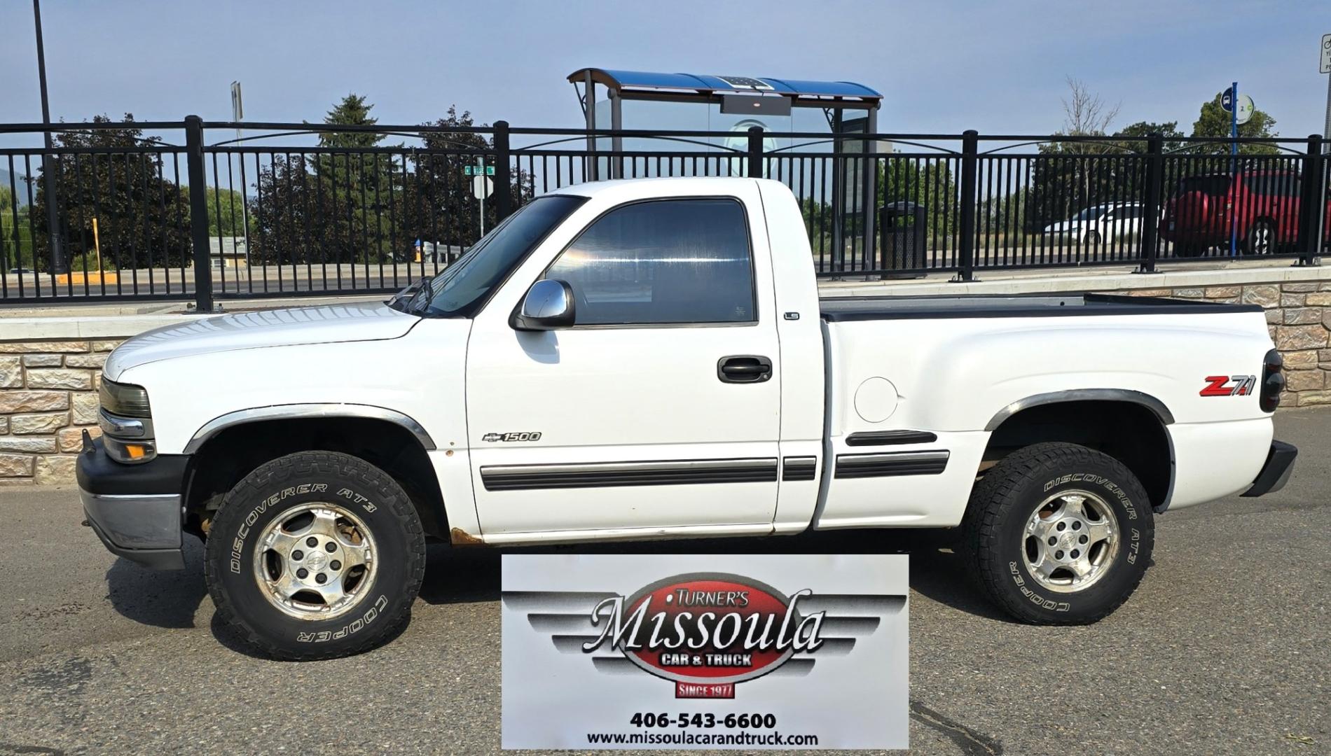 1999 White /Gray Chevrolet Silverado 1500 LS Regular Cab Short Box Stepside (1GCEK14TXXZ) with an 5.3L V8 OHV 16V engine, Automatic transmission, located at 450 N Russell, Missoula, MT, 59801, (406) 543-6600, 46.874496, -114.017433 - Here's a Very Rare Bird. 1/2 Ton Chevy 4WD Short Box Single Cab Stepside, or a Shorty in the 'Car World. 5.3L V8 Engine. Automatic Transmission. Power Windows. Air Conditioning. AM FM CD Player. Set up for Towing. Because of the age, our lenders do not offer financing on this vehicle.- Photo#6
