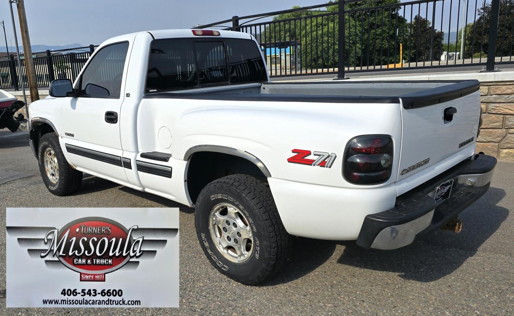 1999 White /Gray Chevrolet Silverado 1500 LS Regular Cab Short Box Stepside (1GCEK14TXXZ) with an 5.3L V8 OHV 16V engine, Automatic transmission, located at 450 N Russell, Missoula, MT, 59801, (406) 543-6600, 46.874496, -114.017433 - Here's a Very Rare Bird. 1/2 Ton Chevy 4WD Short Box Single Cab Stepside, or a Shorty in the 'Car World. 5.3L V8 Engine. Automatic Transmission. Power Windows. Air Conditioning. AM FM CD Player. Set up for Towing. Because of the age, our lenders do not offer financing on this vehicle.- Photo#8