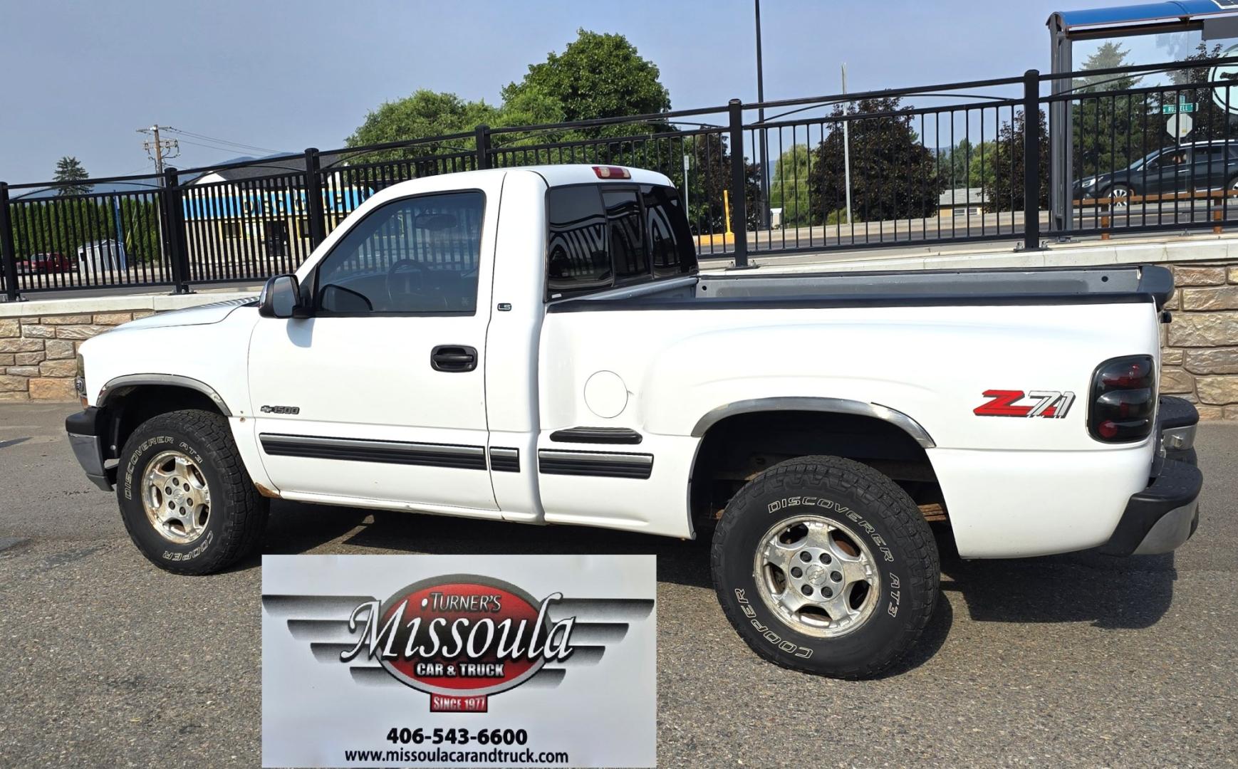 1999 White /Gray Chevrolet Silverado 1500 LS Regular Cab Short Box Stepside (1GCEK14TXXZ) with an 5.3L V8 OHV 16V engine, Automatic transmission, located at 450 N Russell, Missoula, MT, 59801, (406) 543-6600, 46.874496, -114.017433 - Here's a Very Rare Bird. 1/2 Ton Chevy 4WD Short Box Single Cab Stepside, or a Shorty in the 'Car World. 5.3L V8 Engine. Automatic Transmission. Power Windows. Air Conditioning. AM FM CD Player. Set up for Towing. Because of the age, our lenders do not offer financing on this vehicle.- Photo#7