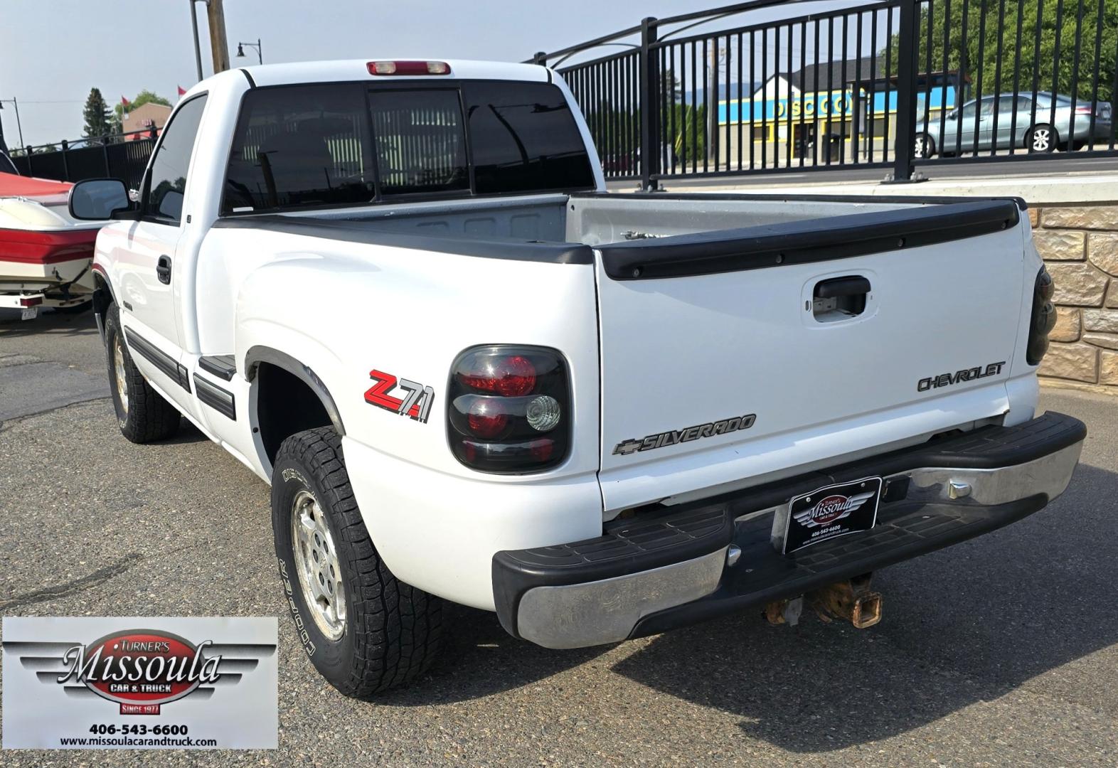 1999 White /Gray Chevrolet Silverado 1500 LS Regular Cab Short Box Stepside (1GCEK14TXXZ) with an 5.3L V8 OHV 16V engine, Automatic transmission, located at 450 N Russell, Missoula, MT, 59801, (406) 543-6600, 46.874496, -114.017433 - Here's a Very Rare Bird. 1/2 Ton Chevy 4WD Short Box Single Cab Stepside, or a Shorty in the 'Car World. 5.3L V8 Engine. Automatic Transmission. Power Windows. Air Conditioning. AM FM CD Player. Set up for Towing. Because of the age, our lenders do not offer financing on this vehicle.- Photo#9