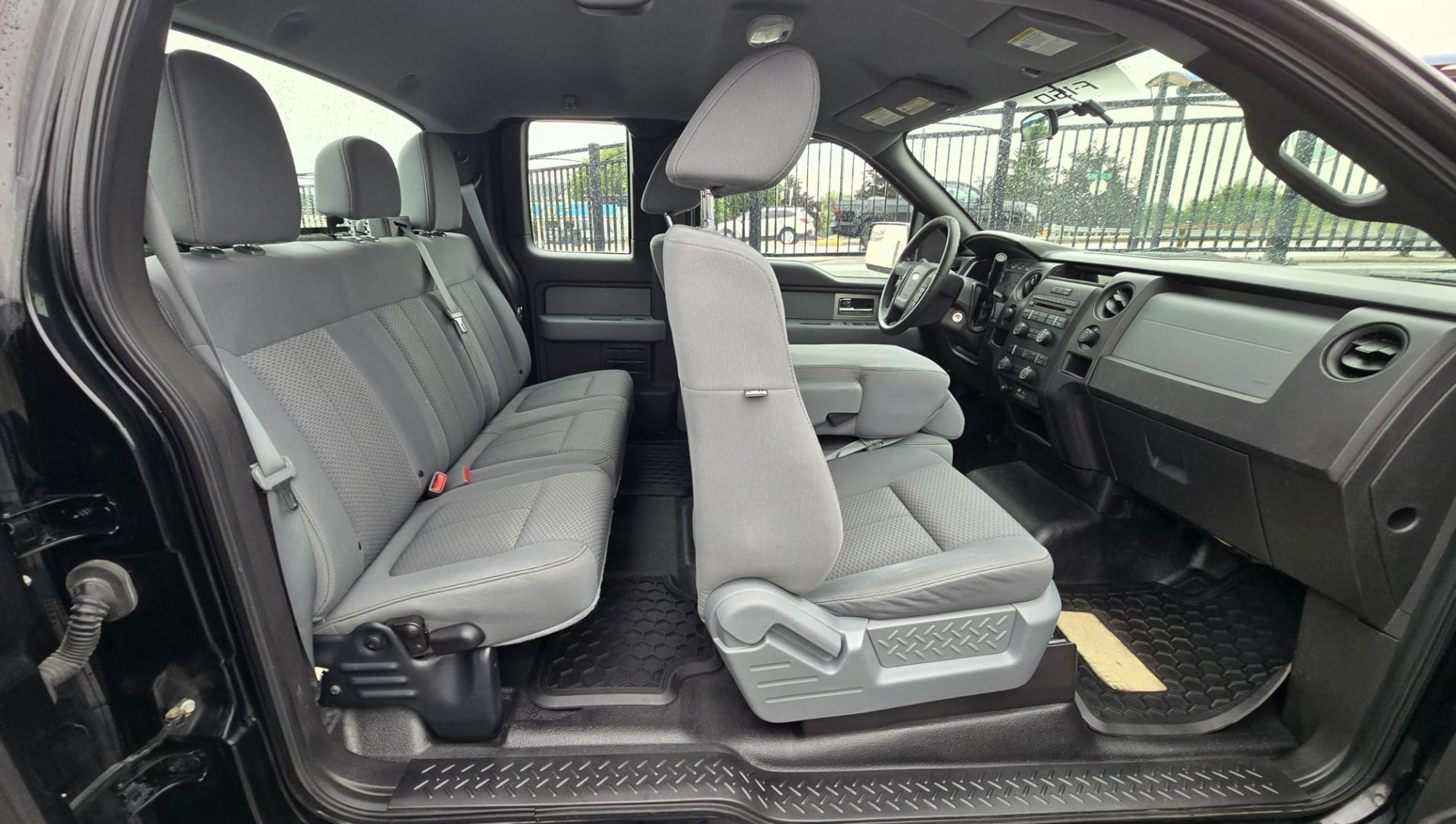 2011 Black /Gray Ford F-150 STX SuperCab 6.5-ft. Bed 4WD (1FTFX1EFXBF) with an 5.0L V8 engine, Automatic transmission, located at 450 N Russell, Missoula, MT, 59801, (406) 543-6600, 46.874496, -114.017433 - Ford F-150 STX 4WD Extended Cab. 5.0L V8 Engine. Automatic Transmission. Great Miles with only 104,500 miles. Air, Cruise and Tilt. AM FM CD Player. Bluetooth Phone Connection. Nice Goodyear Tires. Running Boards.- Photo#9