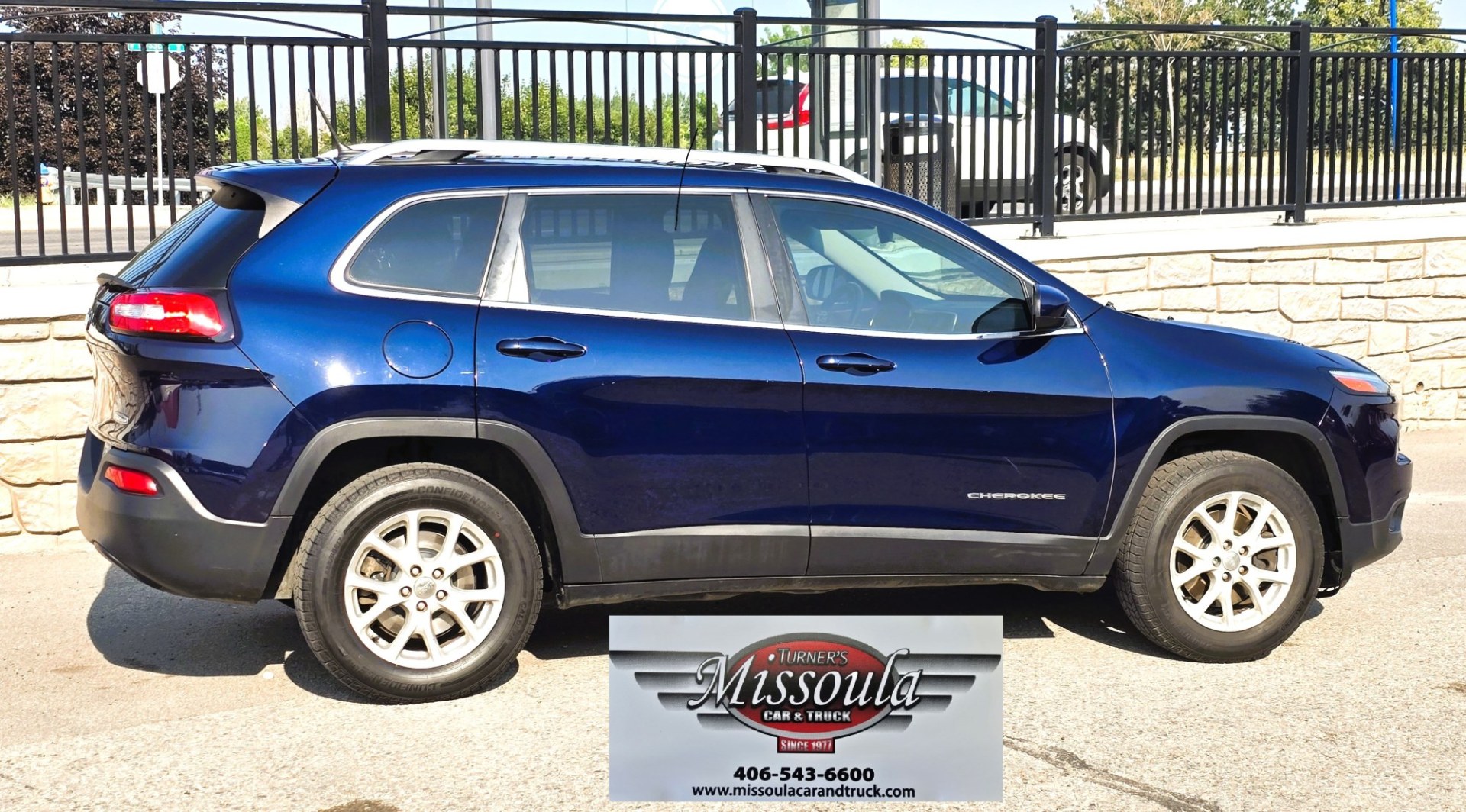 2015 Blue /Black Jeep Cherokee Latitude 4WD (1C4PJMCB2FW) with an 2.4L L4 DOHC 16V engine, 9A transmission, located at 450 N Russell, Missoula, MT, 59801, (406) 543-6600, 46.874496, -114.017433 - Gorgeous Blue 4WD SUV. Economical yet Peppy 2.4L I4 Engine. Automatic Transmission. Frigid Air Conditioning. Tilt and Telescoping Steering Wheel. Power Windows and Locks. Remote Start. AM FM XM Touchscreen Stereo with Bluetooth Audio and Phone Connection. Backup Camera. Heated Seats and Steering Whe- Photo#0