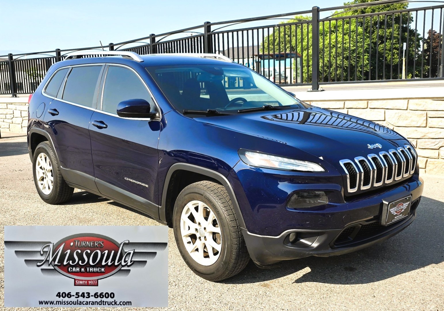 2015 Blue /Black Jeep Cherokee Latitude 4WD (1C4PJMCB2FW) with an 2.4L L4 DOHC 16V engine, 9A transmission, located at 450 N Russell, Missoula, MT, 59801, (406) 543-6600, 46.874496, -114.017433 - Gorgeous Blue 4WD SUV. Economical yet Peppy 2.4L I4 Engine. Automatic Transmission. Frigid Air Conditioning. Tilt and Telescoping Steering Wheel. Power Windows and Locks. Remote Start. AM FM XM Touchscreen Stereo with Bluetooth Audio and Phone Connection. Backup Camera. Heated Seats and Steering Whe- Photo#3