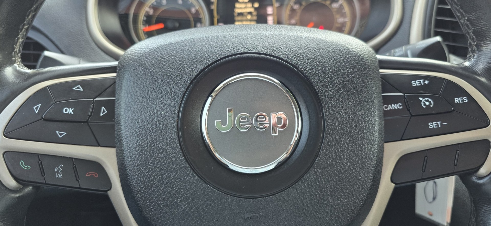 2015 Blue /Black Jeep Cherokee Latitude 4WD (1C4PJMCB2FW) with an 2.4L L4 DOHC 16V engine, 9A transmission, located at 450 N Russell, Missoula, MT, 59801, (406) 543-6600, 46.874496, -114.017433 - Gorgeous Blue 4WD SUV. Economical yet Peppy 2.4L I4 Engine. Automatic Transmission. Frigid Air Conditioning. Tilt and Telescoping Steering Wheel. Power Windows and Locks. Remote Start. AM FM XM Touchscreen Stereo with Bluetooth Audio and Phone Connection. Backup Camera. Heated Seats and Steering Whe- Photo#9