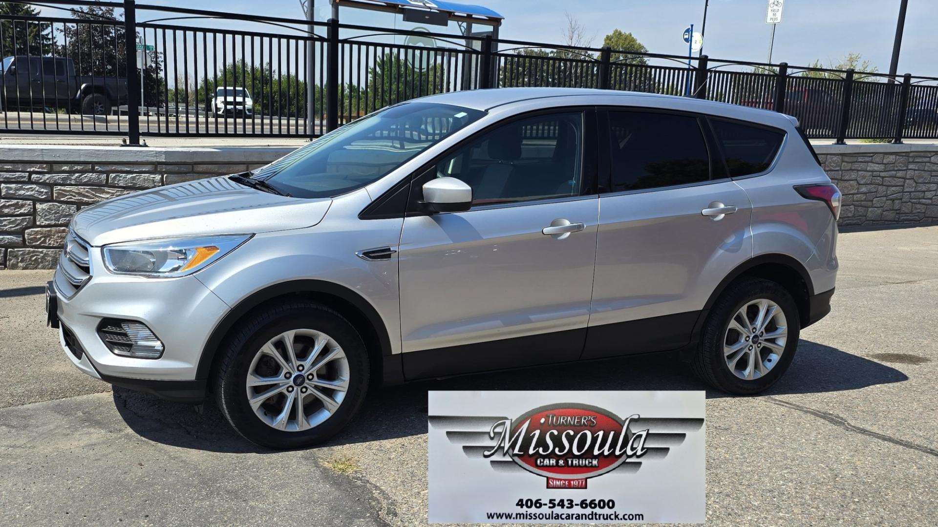 2017 Silver /Grey Ford Escape SE 4WD (1FMCU9GD9HU) with an 1.5L L4 DOHC 16V engine, 6A transmission, located at 450 N Russell, Missoula, MT, 59801, (406) 543-6600, 46.874496, -114.017433- Photo#6