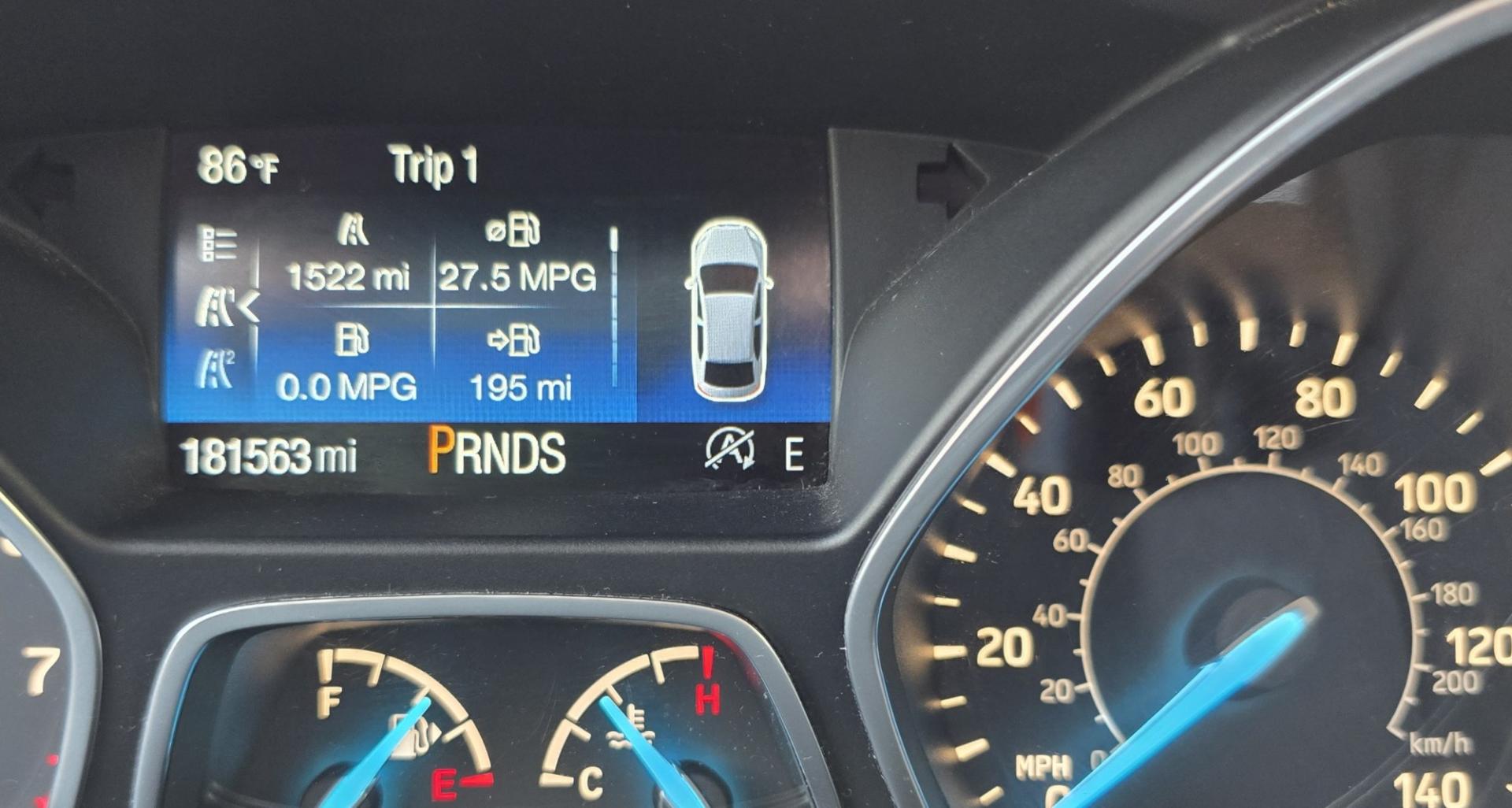 2017 Silver /Grey Ford Escape SE 4WD (1FMCU9GD9HU) with an 1.5L L4 DOHC 16V engine, 6A transmission, located at 450 N Russell, Missoula, MT, 59801, (406) 543-6600, 46.874496, -114.017433- Photo#9
