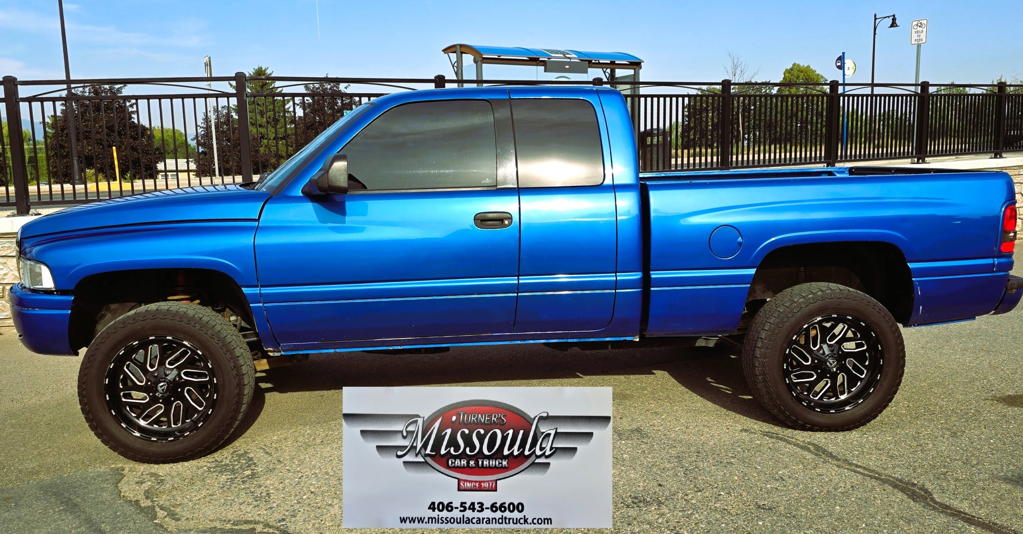 photo of 2001 Dodge Ram 1500 ST Quad Cab short Bed 4WD