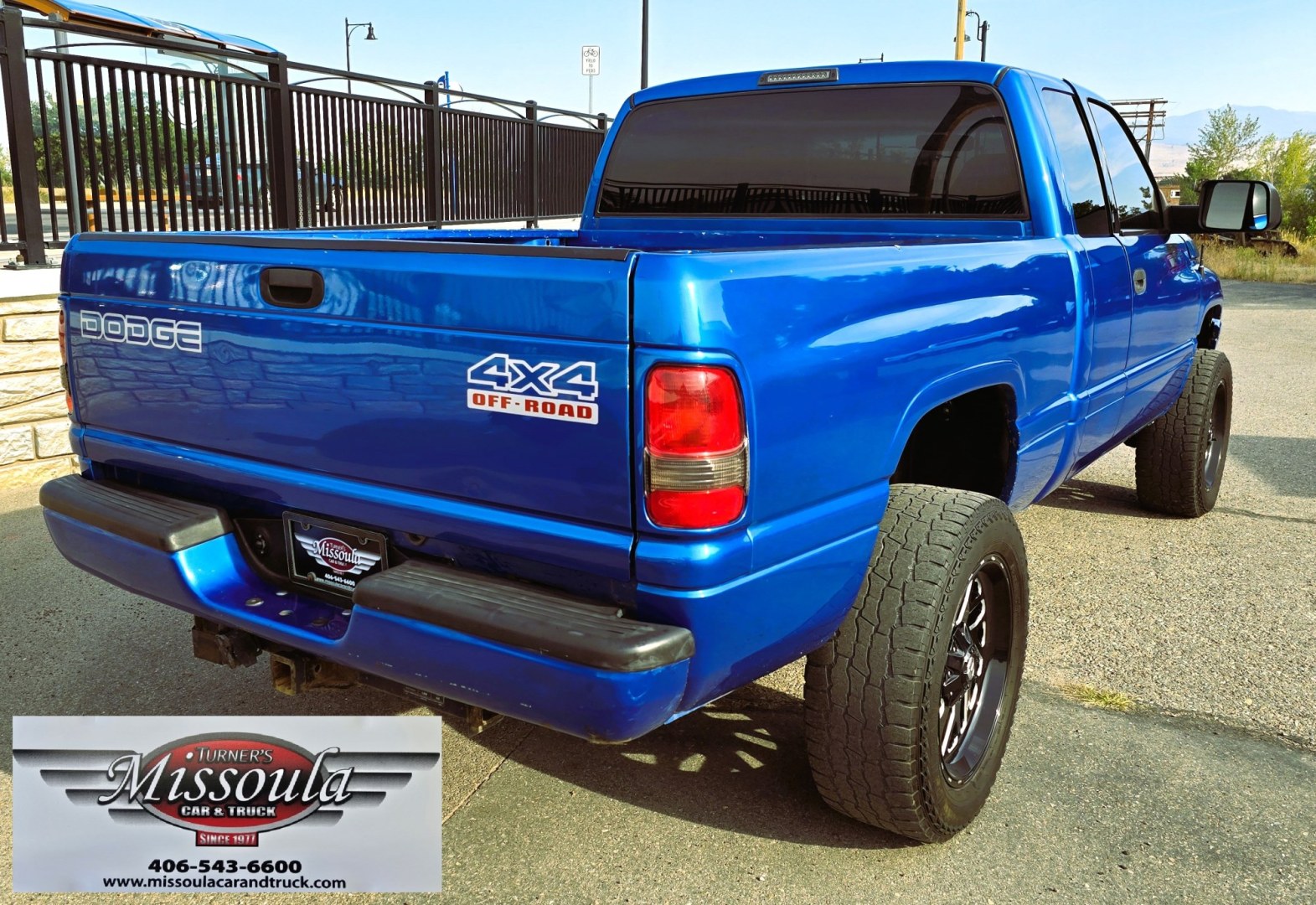 2001 Blue /Gray Dodge Ram 1500 Quad Cab short Bed 4WD (3B7HF13Z21G) with an 5.9L V8 OHV 16V engine, Automatic transmission, located at 450 N Russell, Missoula, MT, 59801, (406) 543-6600, 46.874496, -114.017433 - Nice Shiny Blue 4x4 Dodge with a 360 V8 (5.9L) Automatic Transmission. Nice Fuel Brand Wheels. Air Conditioning. Power Windows and Locks. Cruise Control. Clean Interior. Runs and Drives Great. Ready for you to Chrome Out or leave the way she looks, which is Fantastic.- Photo#10