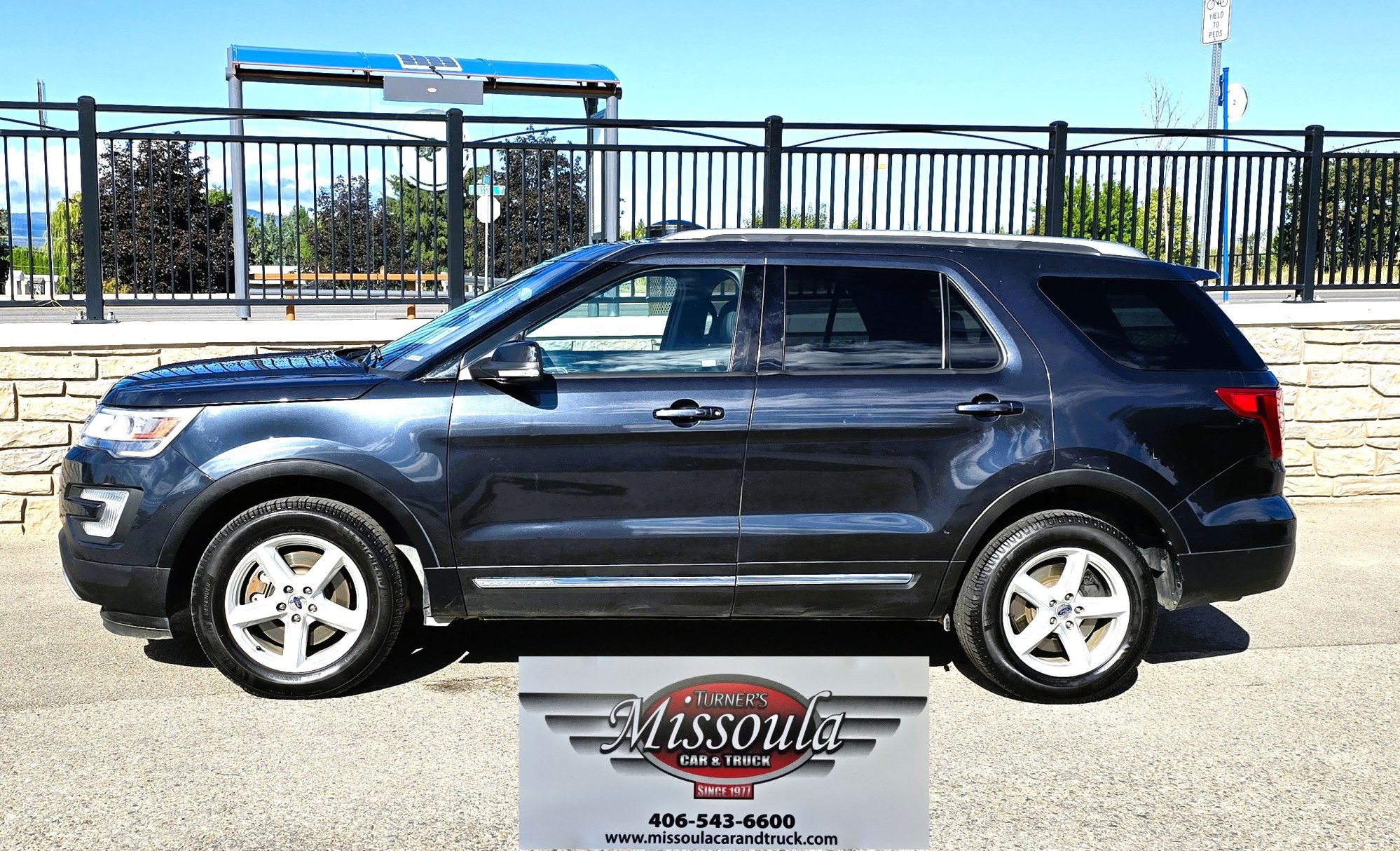 photo of 2017 Ford Explorer XLT 4WD 3rd Row Seats