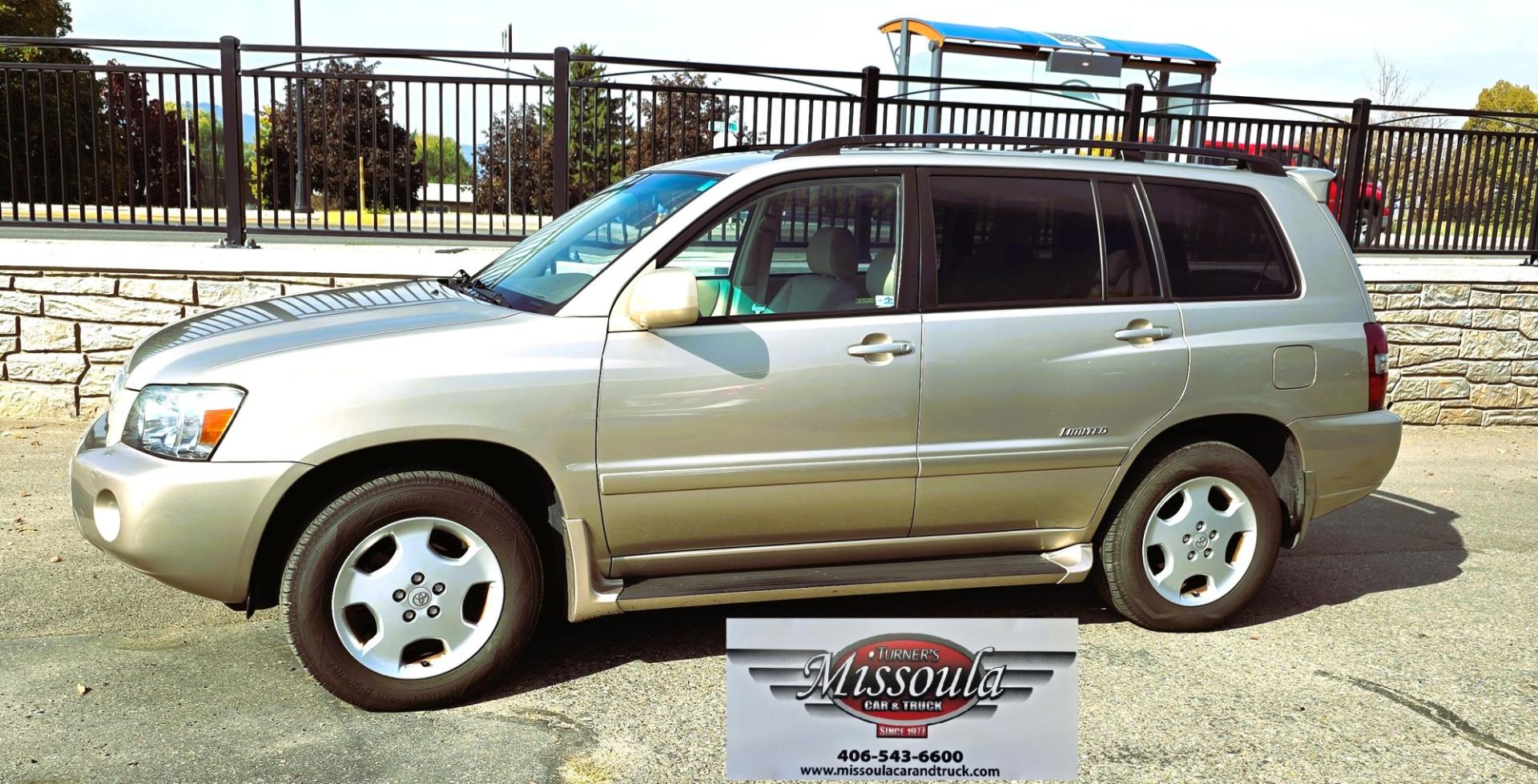 2007 Gold /Tan Toyota Highlander Limited V6 4WD (JTEEP21A970) with an 3.3L V6 DOHC 24V engine, 5A OD transmission, located at 450 N Russell, Missoula, MT, 59801, (406) 543-6600, 46.874496, -114.017433 - Excellent Condition. 2 Owner Toyota Highlander Limited AWD SUV with a Clean Title and Carfax. 3.3L V6 Engine. Automatic Transmission. Excellent Tires. Power Heated Front Seats. Sunroof. Air Conditioning Blows Cold and Heater Blow Hot. Cruise Control. Tilt Steering. Running Boards AM FM CD- Photo#0