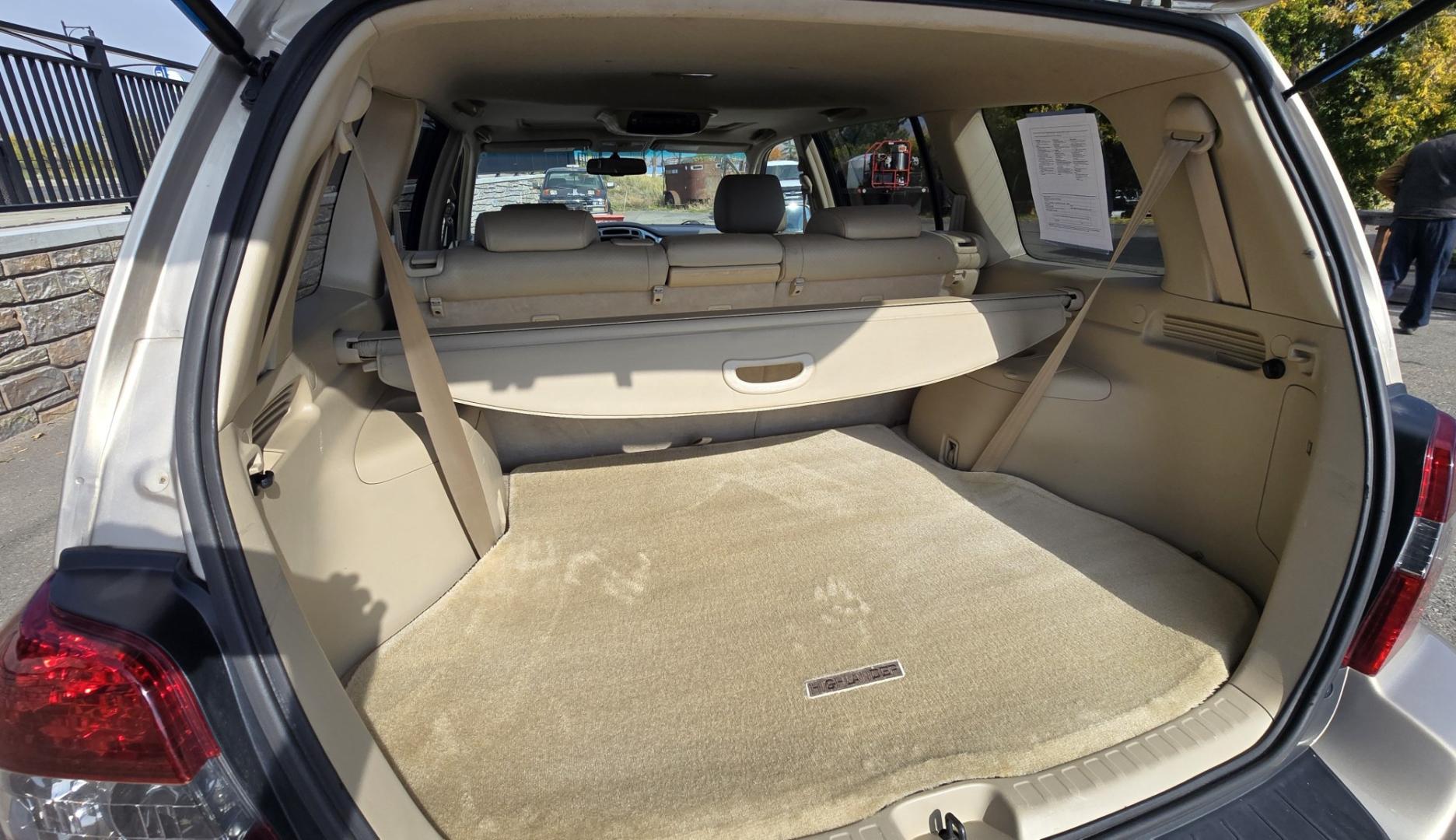 2007 Gold /Tan Toyota Highlander Limited V6 4WD (JTEEP21A970) with an 3.3L V6 DOHC 24V engine, 5A OD transmission, located at 450 N Russell, Missoula, MT, 59801, (406) 543-6600, 46.874496, -114.017433 - Excellent Condition. 2 Owner Toyota Highlander Limited AWD SUV with a Clean Title and Carfax. 3.3L V6 Engine. Automatic Transmission. Excellent Tires. Power Heated Front Seats. Sunroof. Air Conditioning Blows Cold and Heater Blow Hot. Cruise Control. Tilt Steering. Running Boards AM FM CD- Photo#13