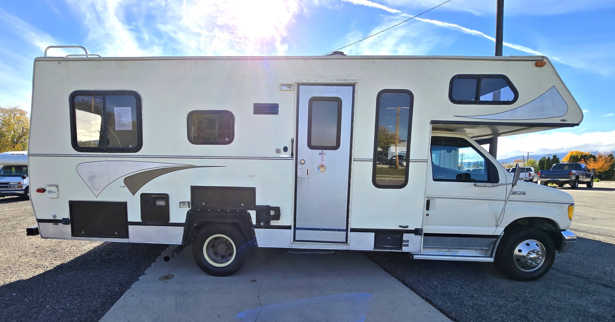 photo of 1993 Ford Econoline E350 Class C Motorhome LOW MILES!