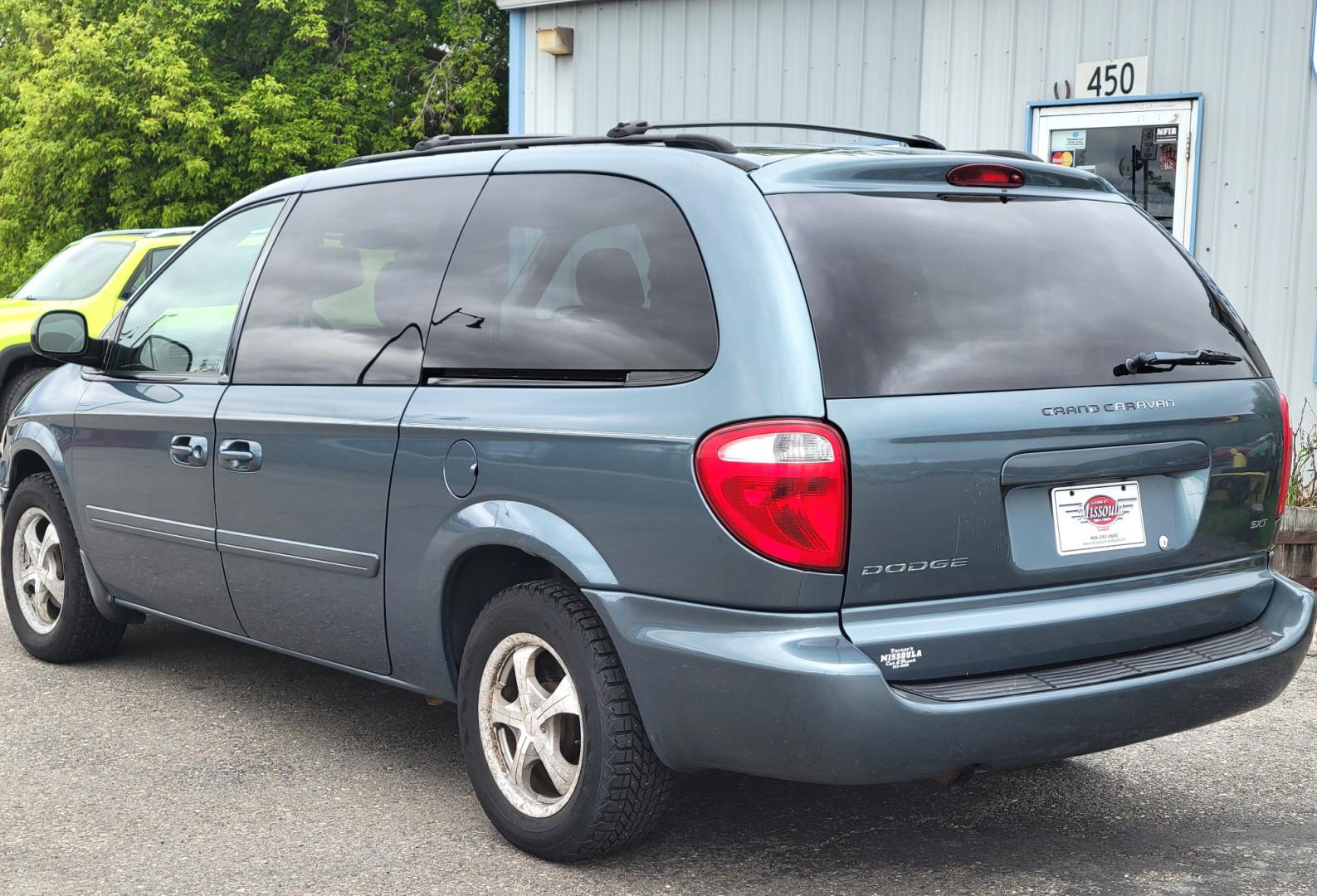 2006 Sage /Grey Cloth Dodge Grand Caravan SXT (2D4GP44L56R) with an 3.8L V6 SFI engine, 4 Speed Automatic transmission, located at 450 N Russell, Missoula, MT, 59801, (406) 543-6600, 46.874496, -114.017433 - Great running FWD Minivan. Only 103K Miles. 2 Sets of Tires and Wheels (Winter and Summer) 3rd Row Seating. Front and Rear Air Conditioning. Cruise Control. 3.8L V6 Engine. Automatic Transmission. Power Windows and Locks. AM FM CD. - Photo#8